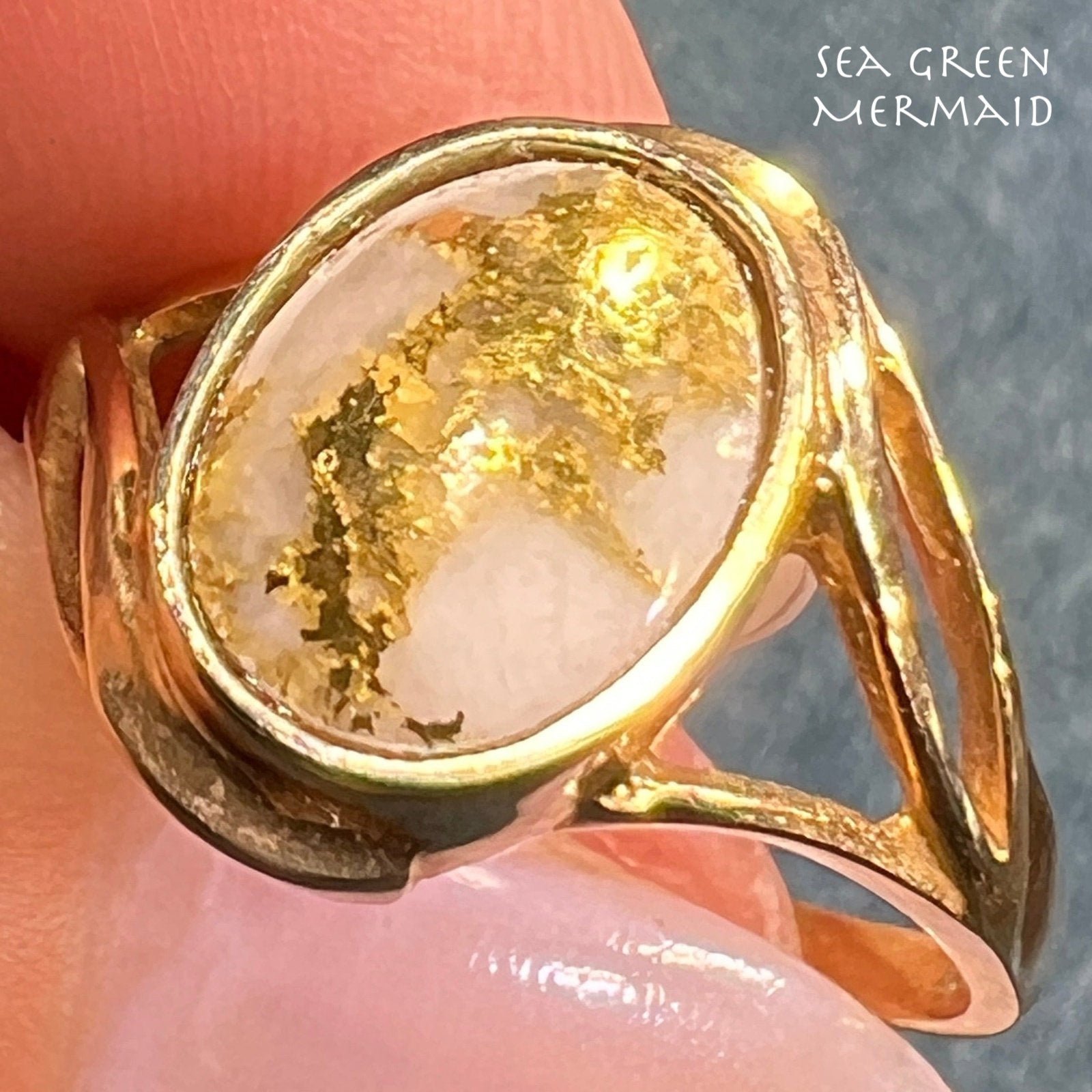 10k Yellow Gold Alaskan Gold in Quartz 24k Vein Ore Oval Ring