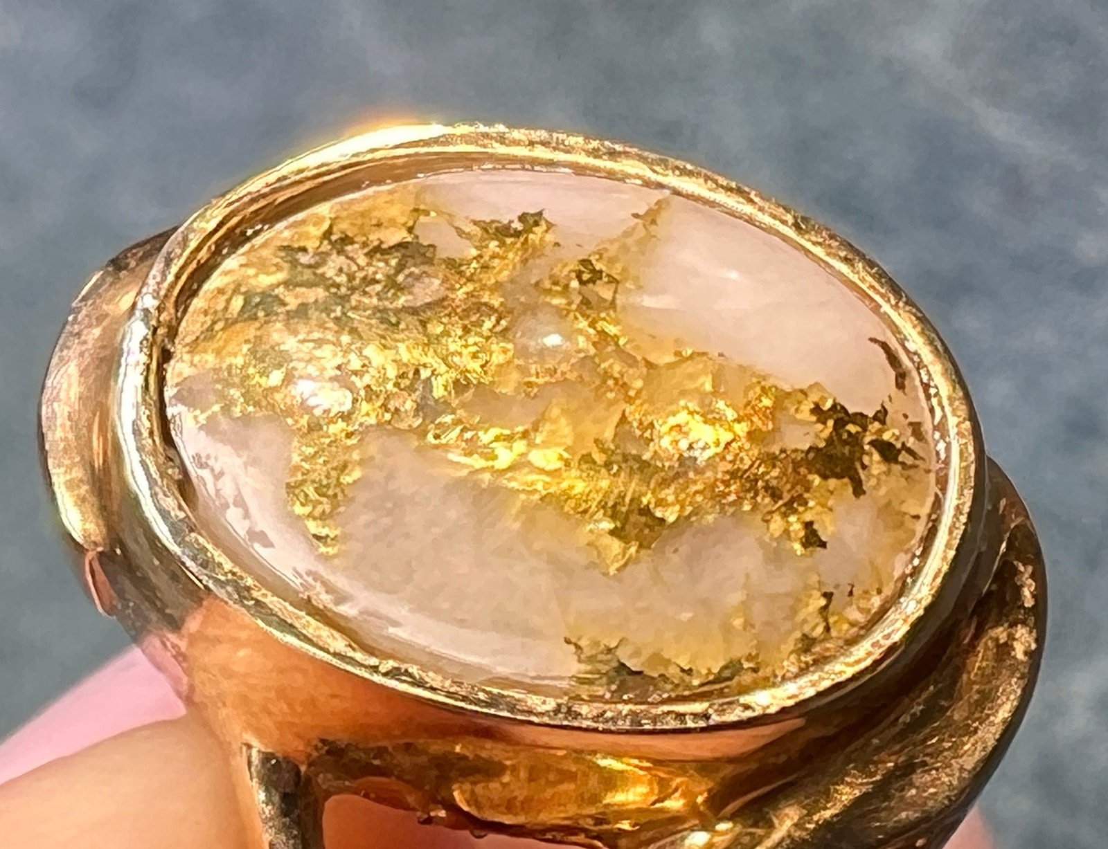 10k Yellow Gold Alaskan Gold in Quartz 24k Vein Ore Oval Ring