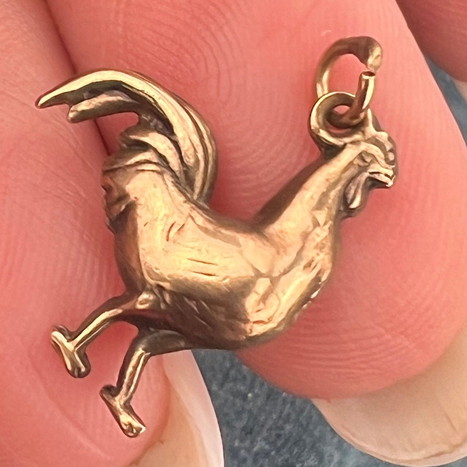 10k Yellow Gold Antique Cocky Rooster Charm Pendant