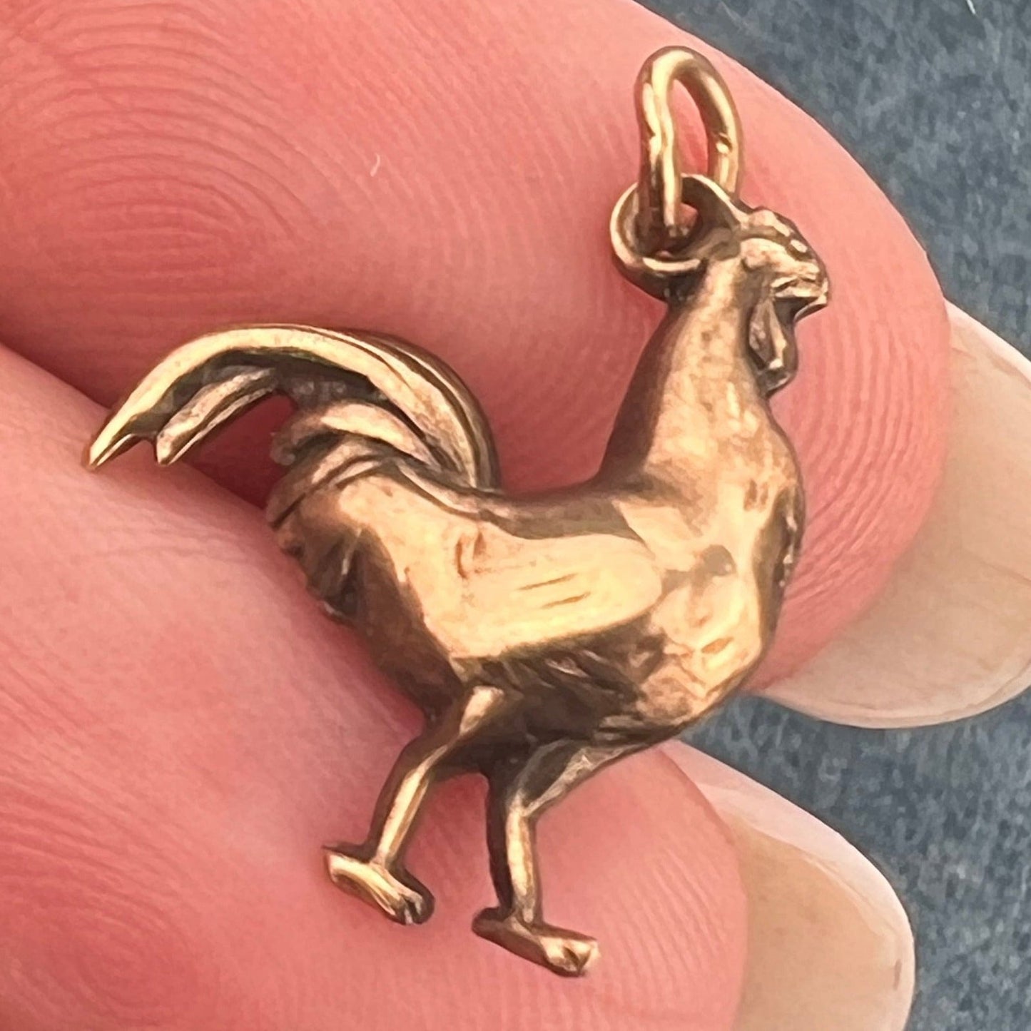 10k Yellow Gold Antique Cocky Rooster Charm Pendant