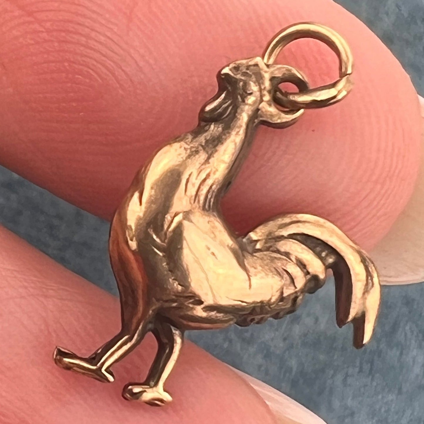 10k Yellow Gold Antique Cocky Rooster Charm Pendant