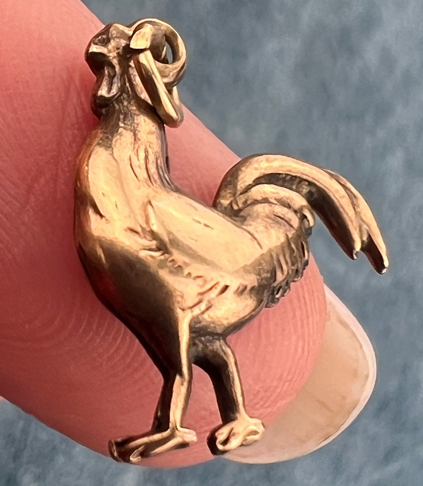 10k Yellow Gold Antique Cocky Rooster Charm Pendant