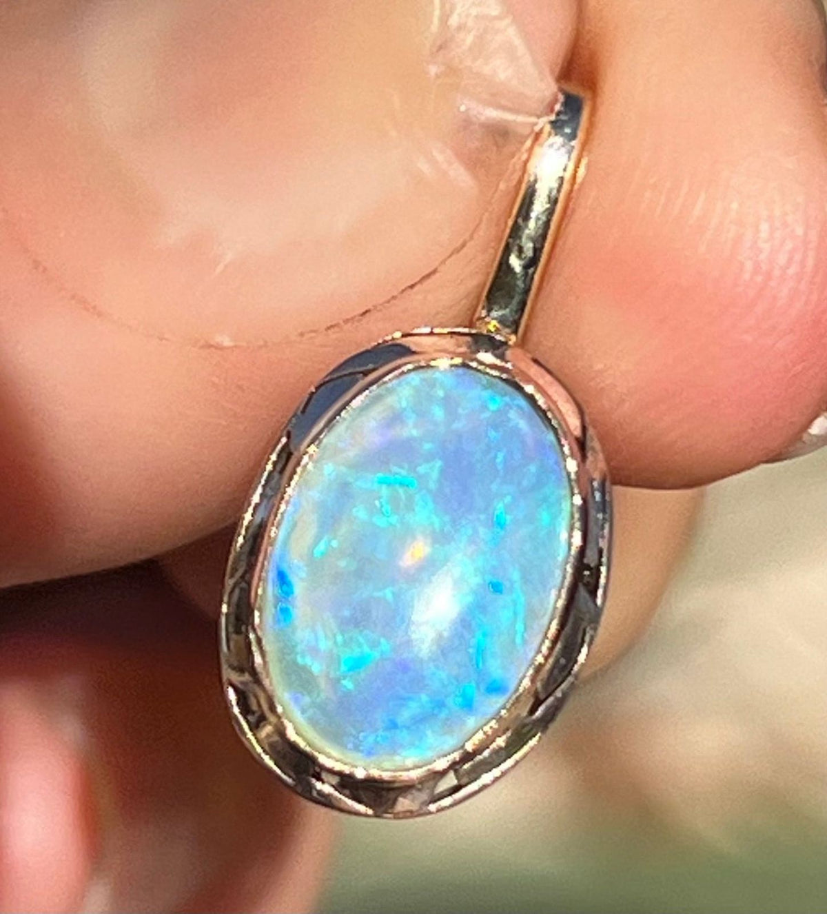 10k Yellow Gold Australian Lavender Crystal Opal Pendant *Video* -A