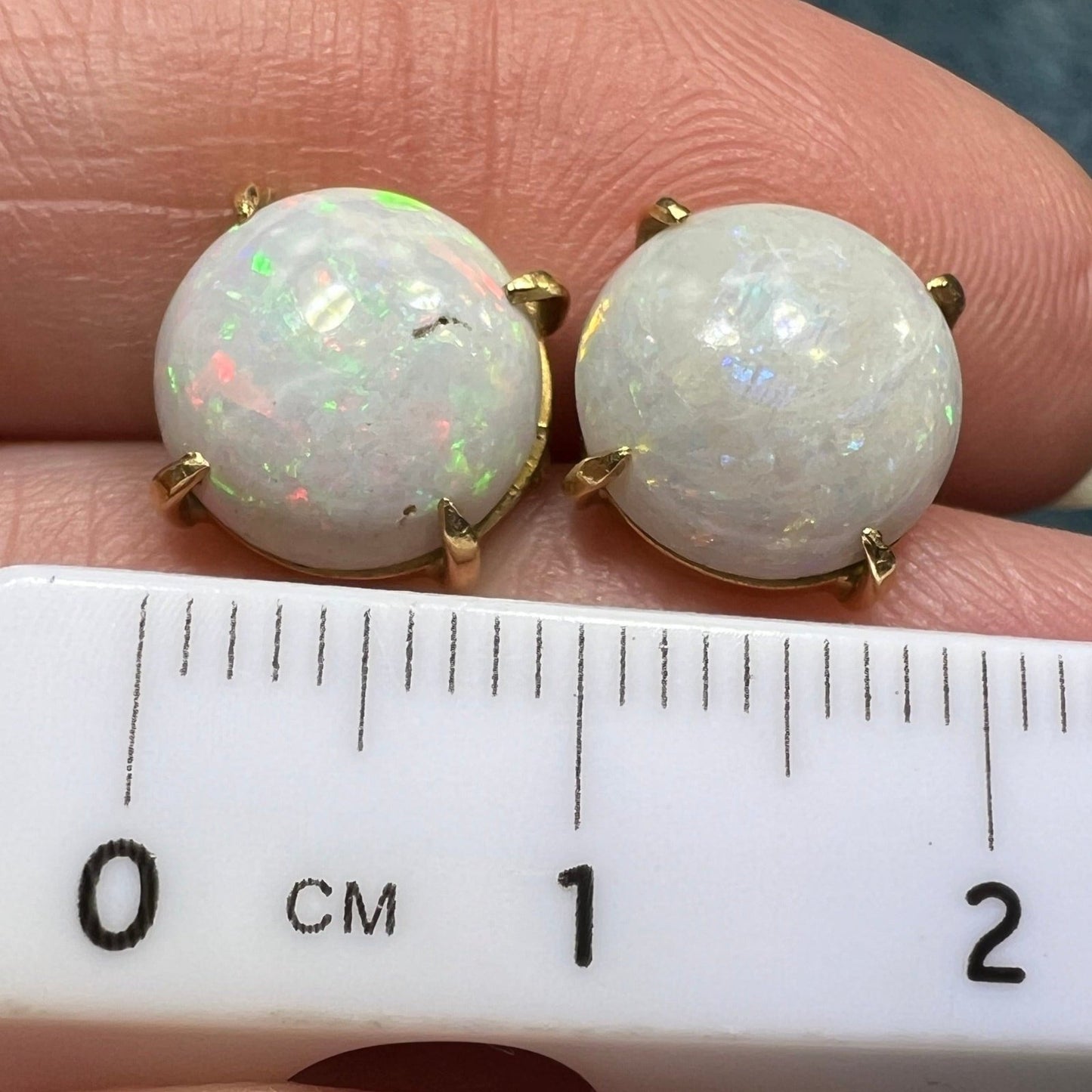 10k Yellow Gold Australian Opal Round Stud Earrings. 10mm *Video*