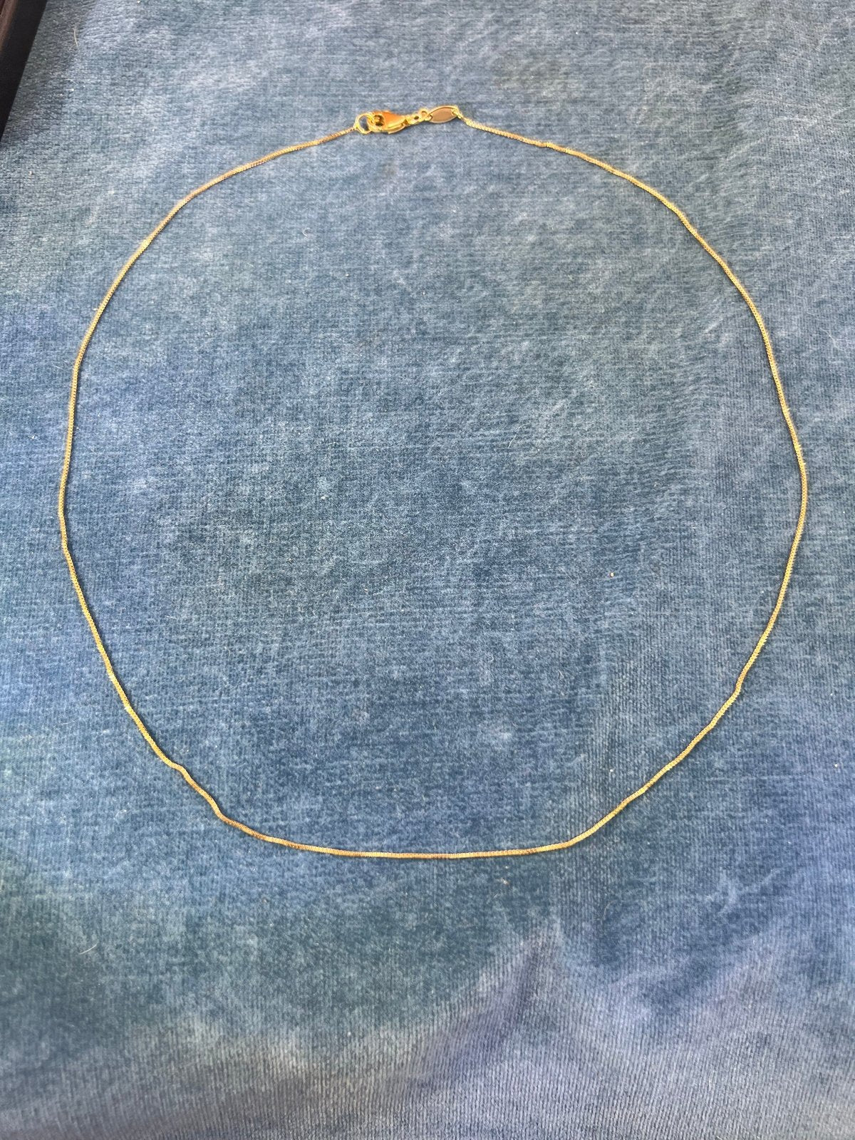 10k Yellow Gold Box Chain. Lobster Clasp. 17" - O