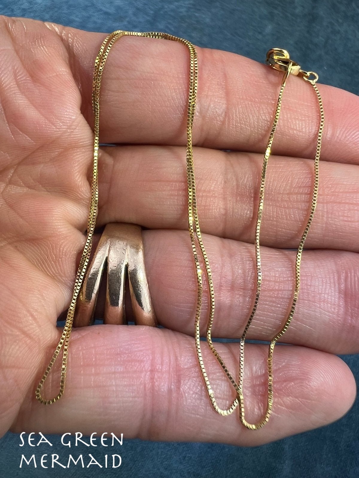 10k Yellow Gold Box Chain. Lobster Clasp. 17" - O