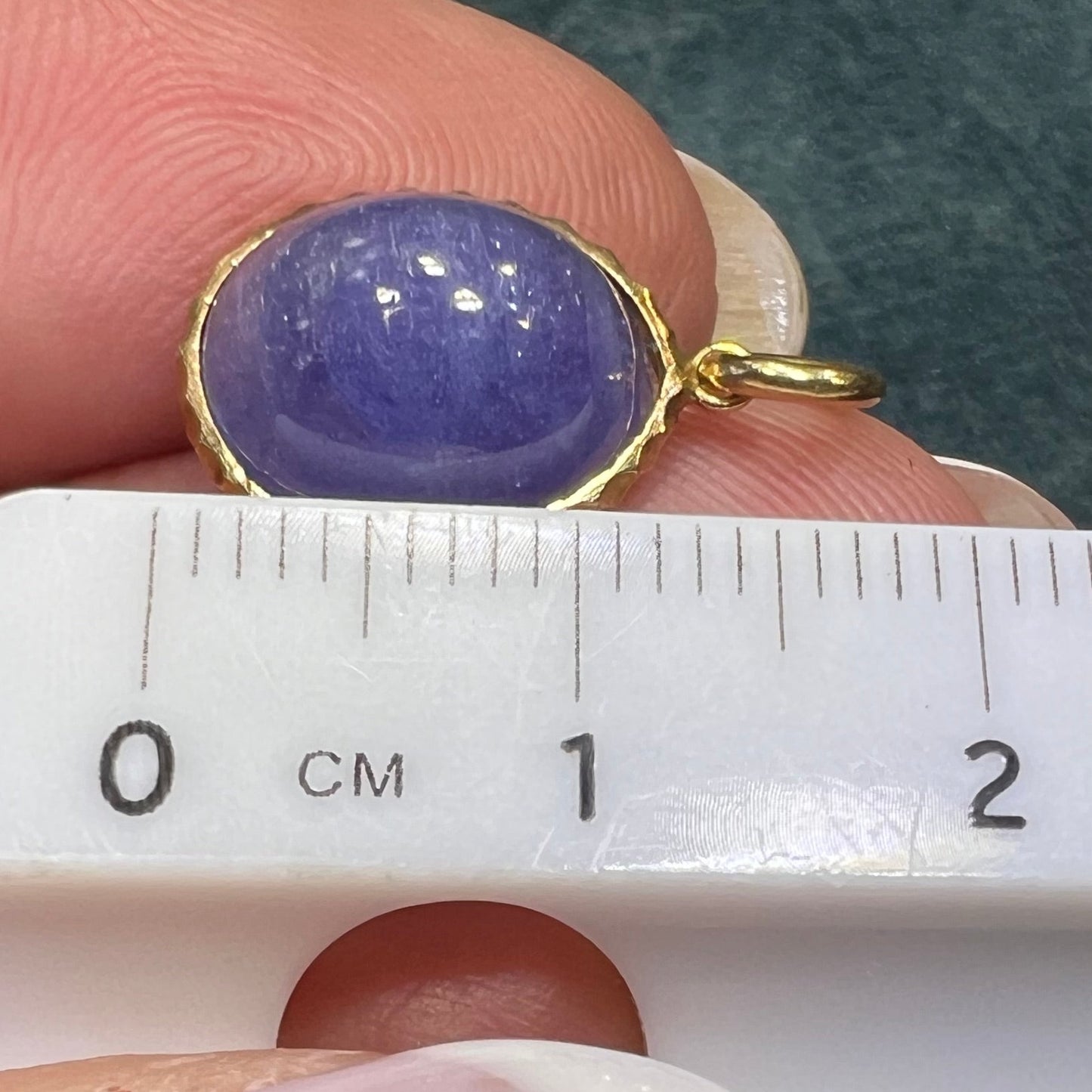 10k Yellow Gold Cabochon Tanzanite Pendant. Periwinkle