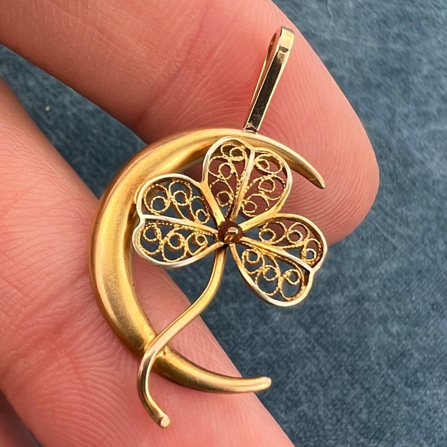 10k Yellow Gold Crescent Moon + Clover Pendant. Victorian