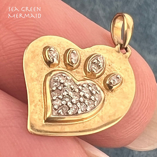 10k Yellow Gold Doggy Paw in Heart Pendant w Diamonds