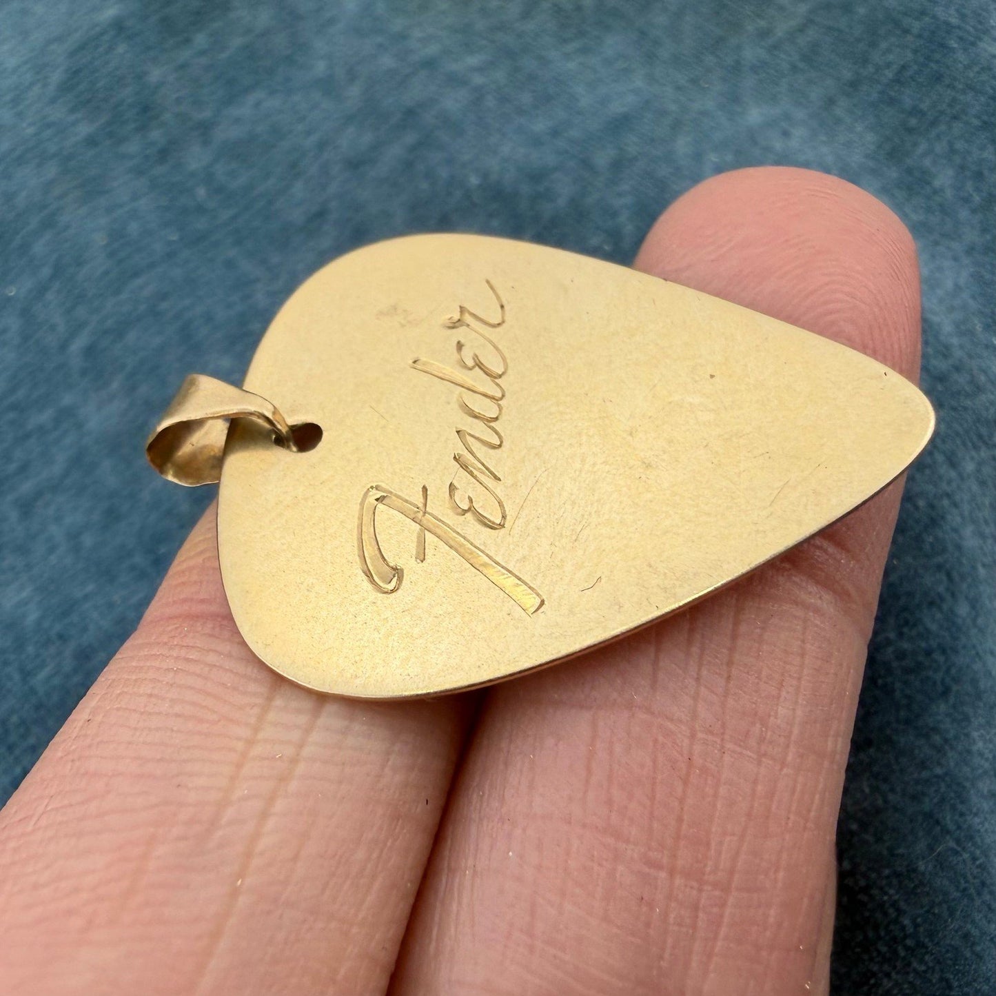 10k Yellow Gold Engraved GUITAR PICK Pendant. Fender 1.4" + 4.6g