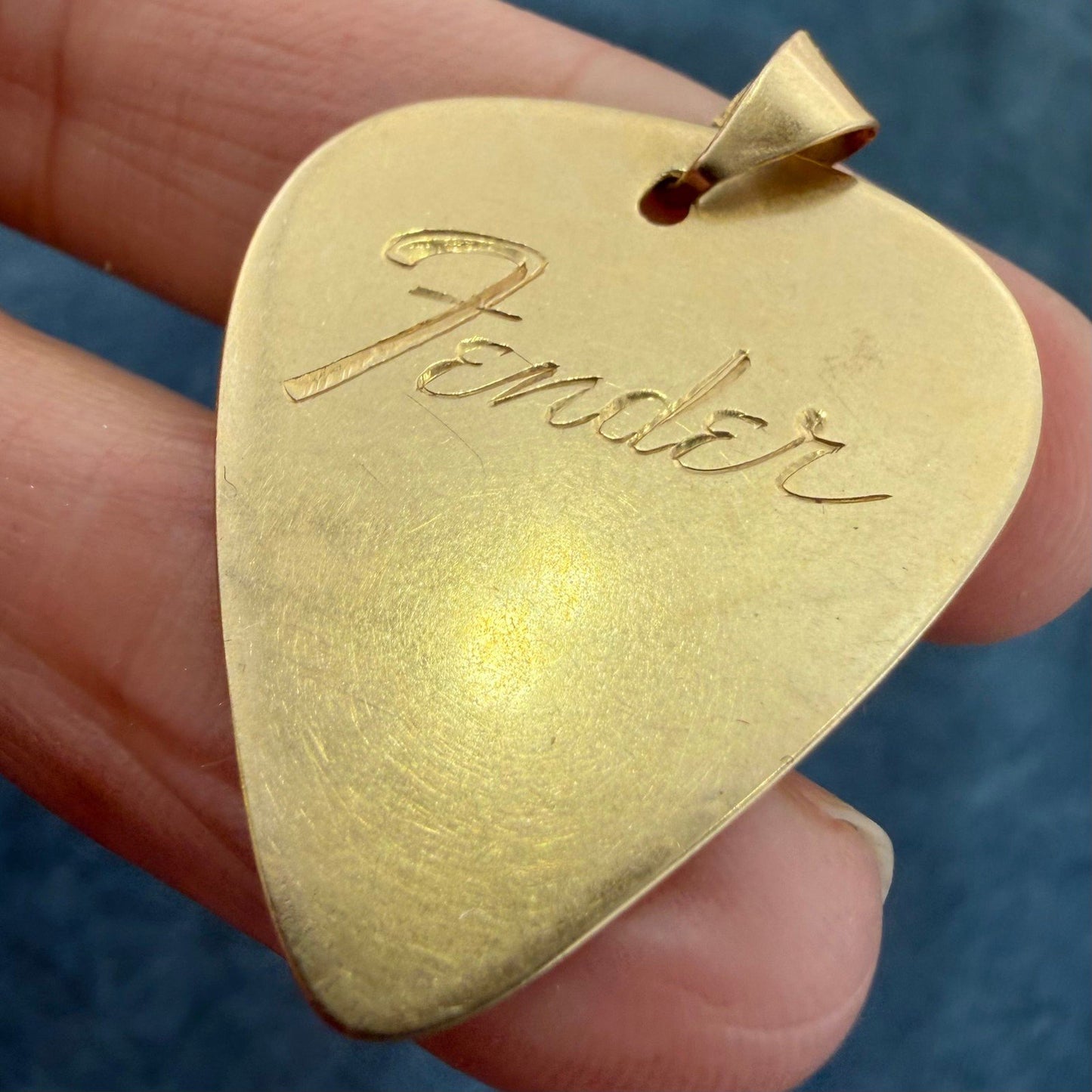 10k Yellow Gold Engraved GUITAR PICK Pendant. Fender 1.4" + 4.6g