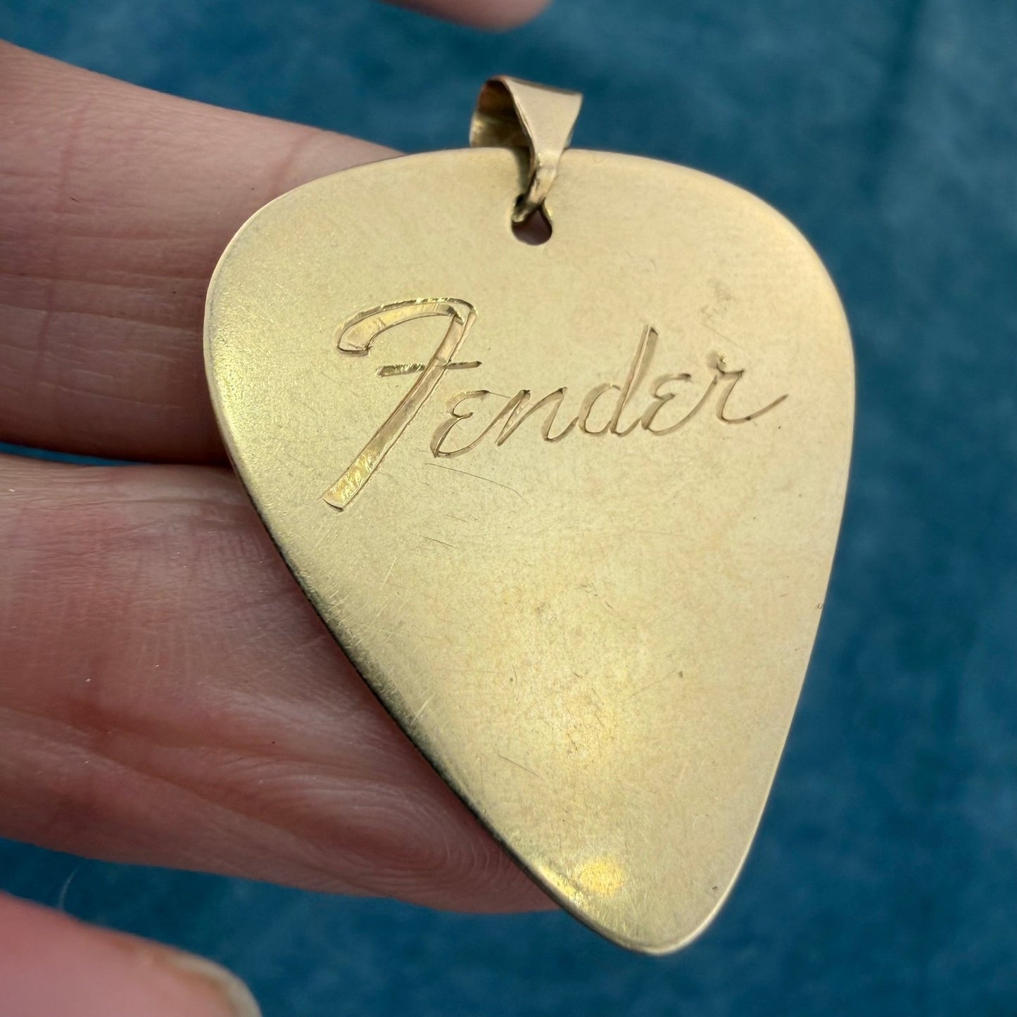 10k Yellow Gold Engraved GUITAR PICK Pendant. Fender 1.4" + 4.6g