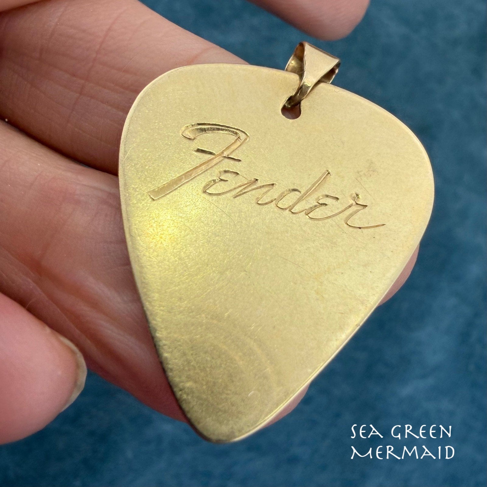 10k Yellow Gold Engraved GUITAR PICK Pendant. Fender 1.4" + 4.6g