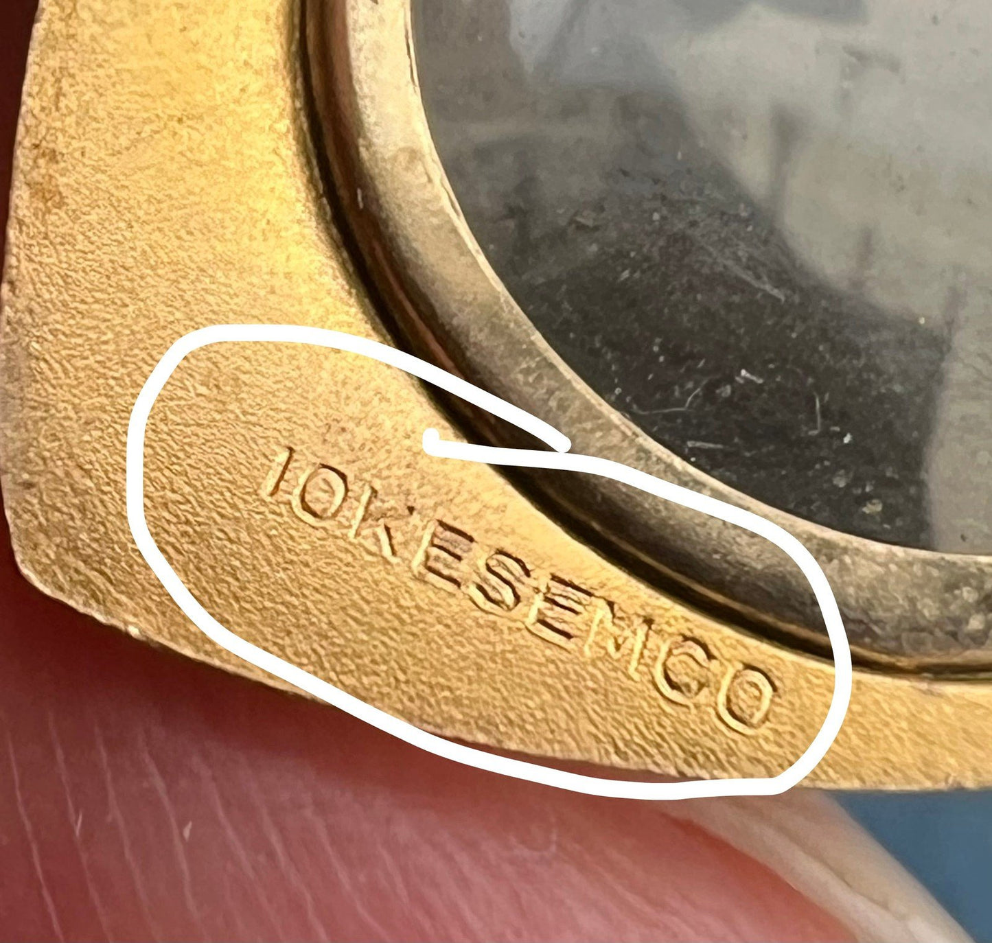 10k Yellow Gold Engraved Heart Pendant w Diamond. Victorian