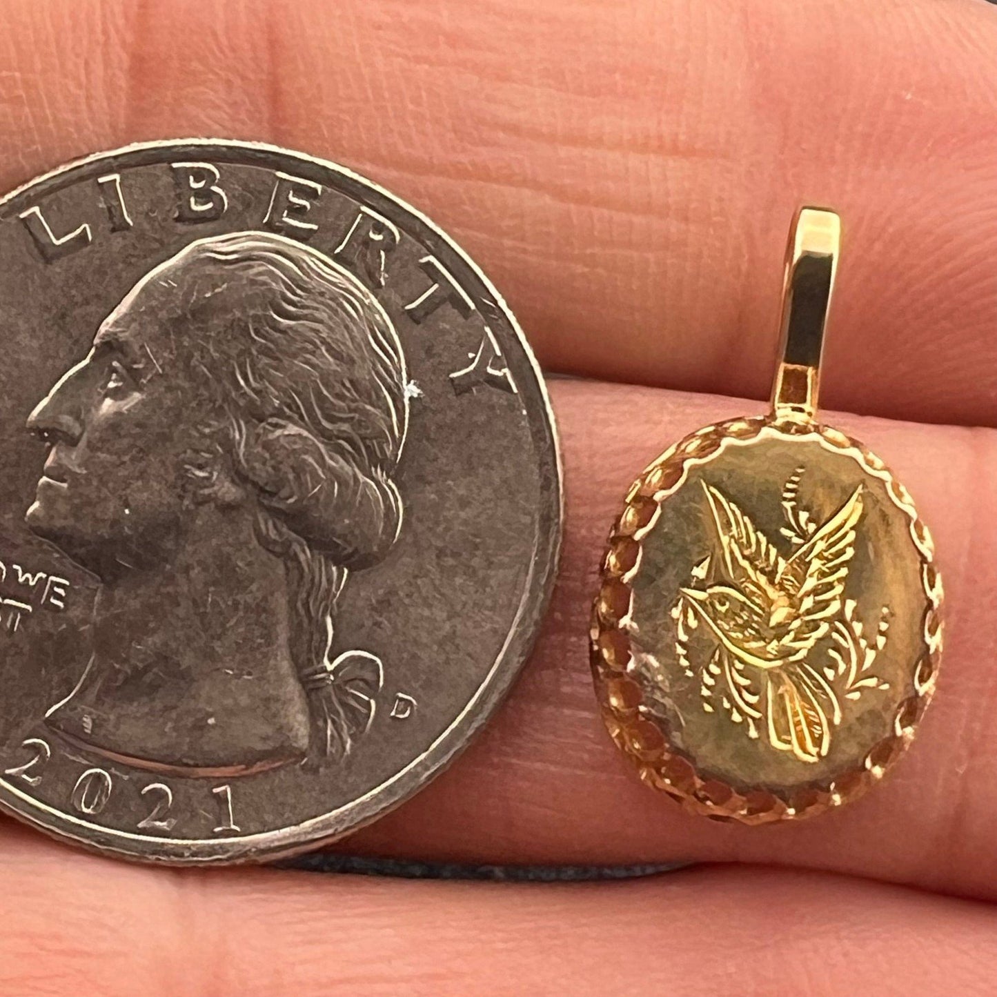 10k Yellow Gold Engraved Song Bird Swallow Pendant. Victorian 1"