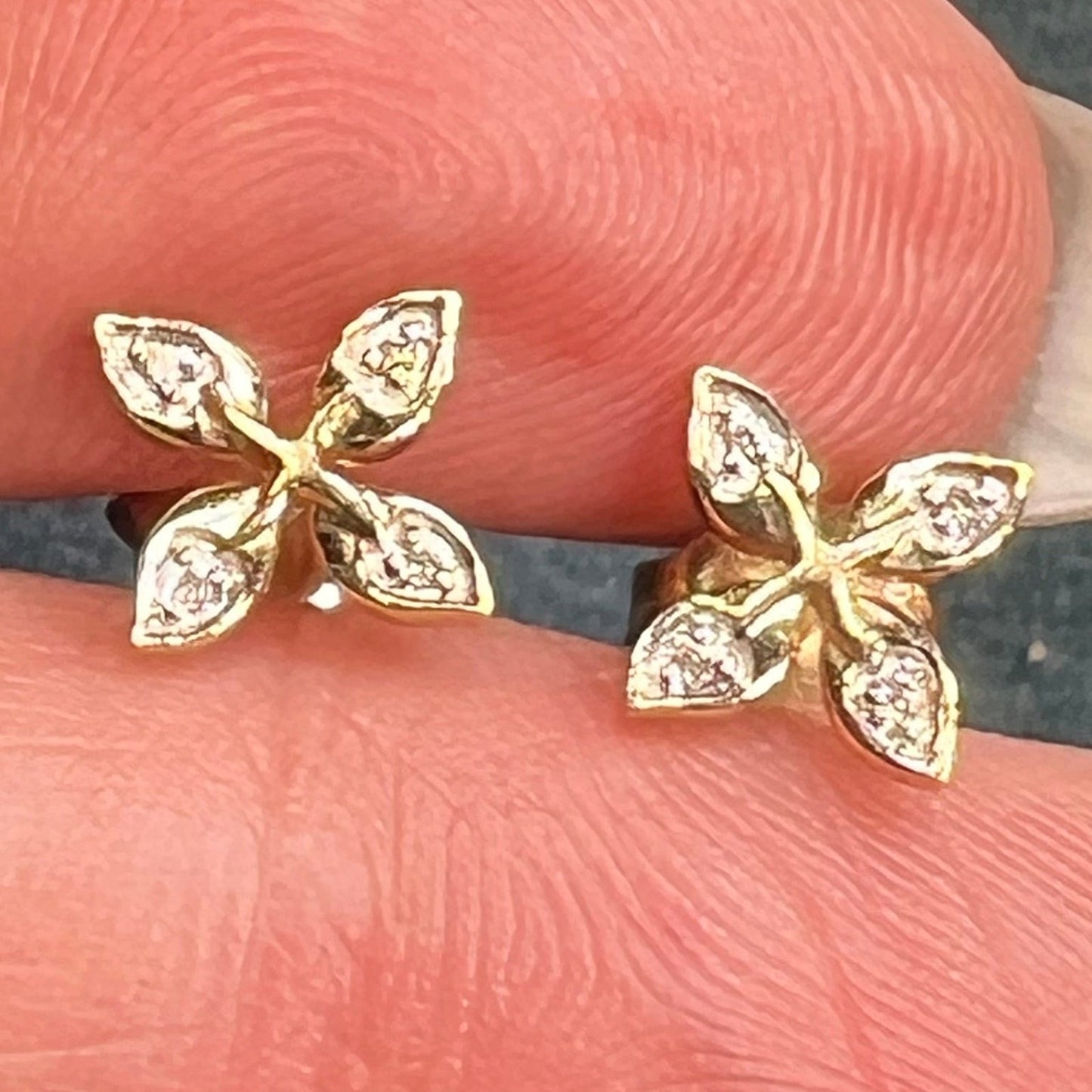 10k Yellow Gold Flower Bud Earrings w TINY Diamonds