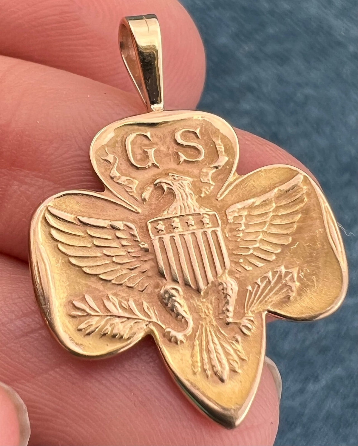 10k Yellow Gold GIRL SCOUT Trefoil Signet Pendant *Rare*
