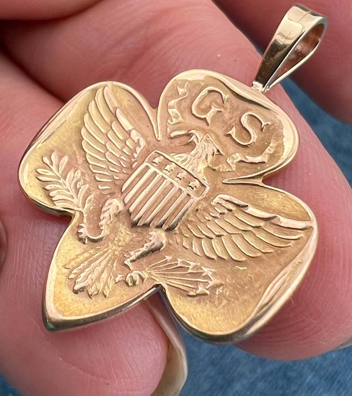 10k Yellow Gold GIRL SCOUT Trefoil Signet Pendant *Rare*