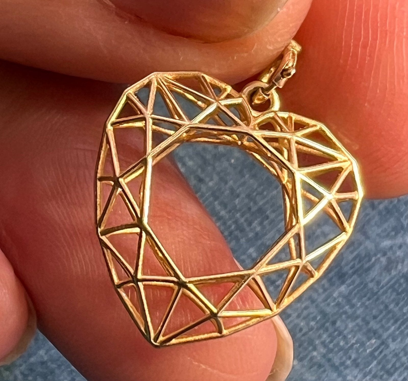 10k Yellow Gold Geometric 3-D Heart Pendant. Spiderweb