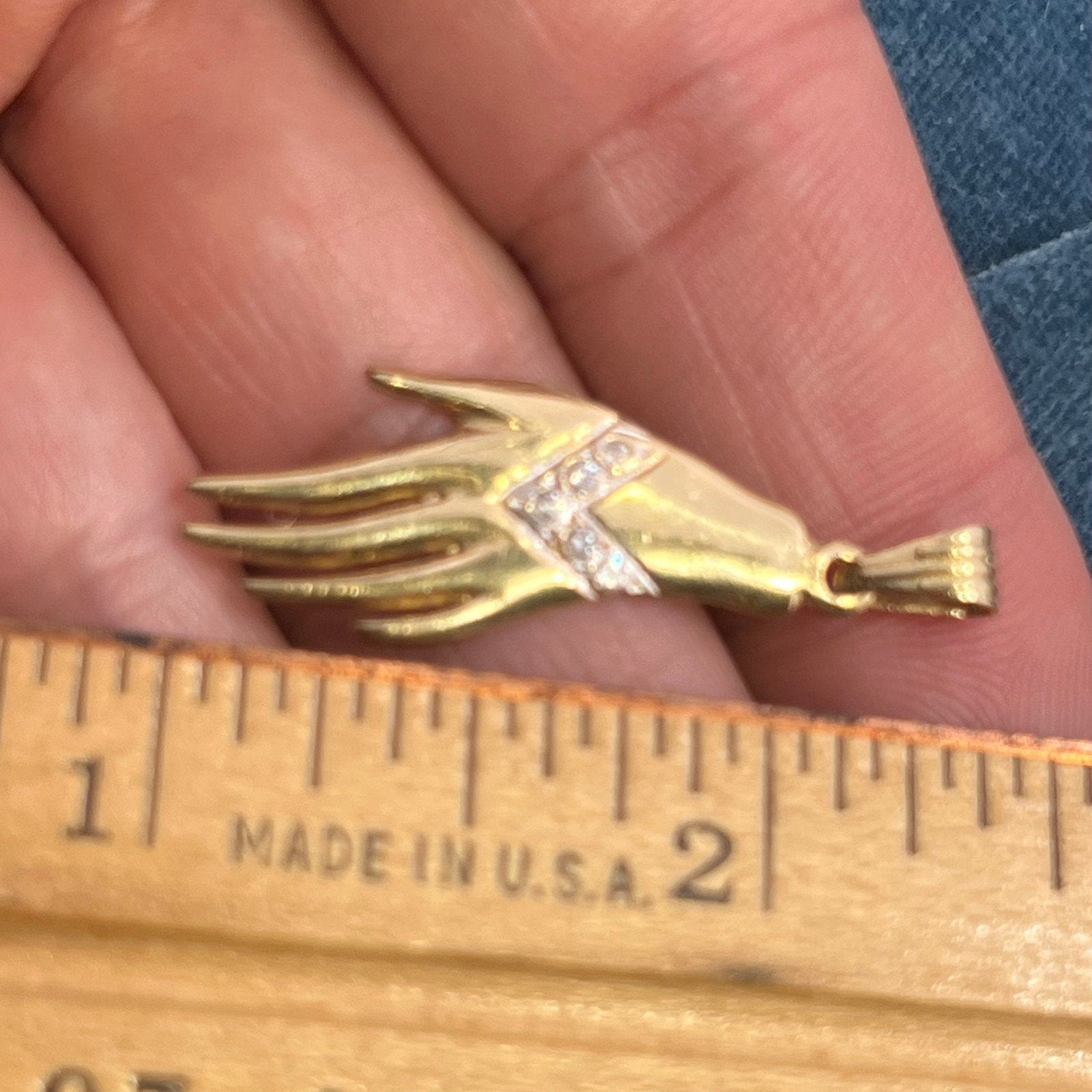 10k Yellow Gold HAND Ring w Diamond Chevron Glove