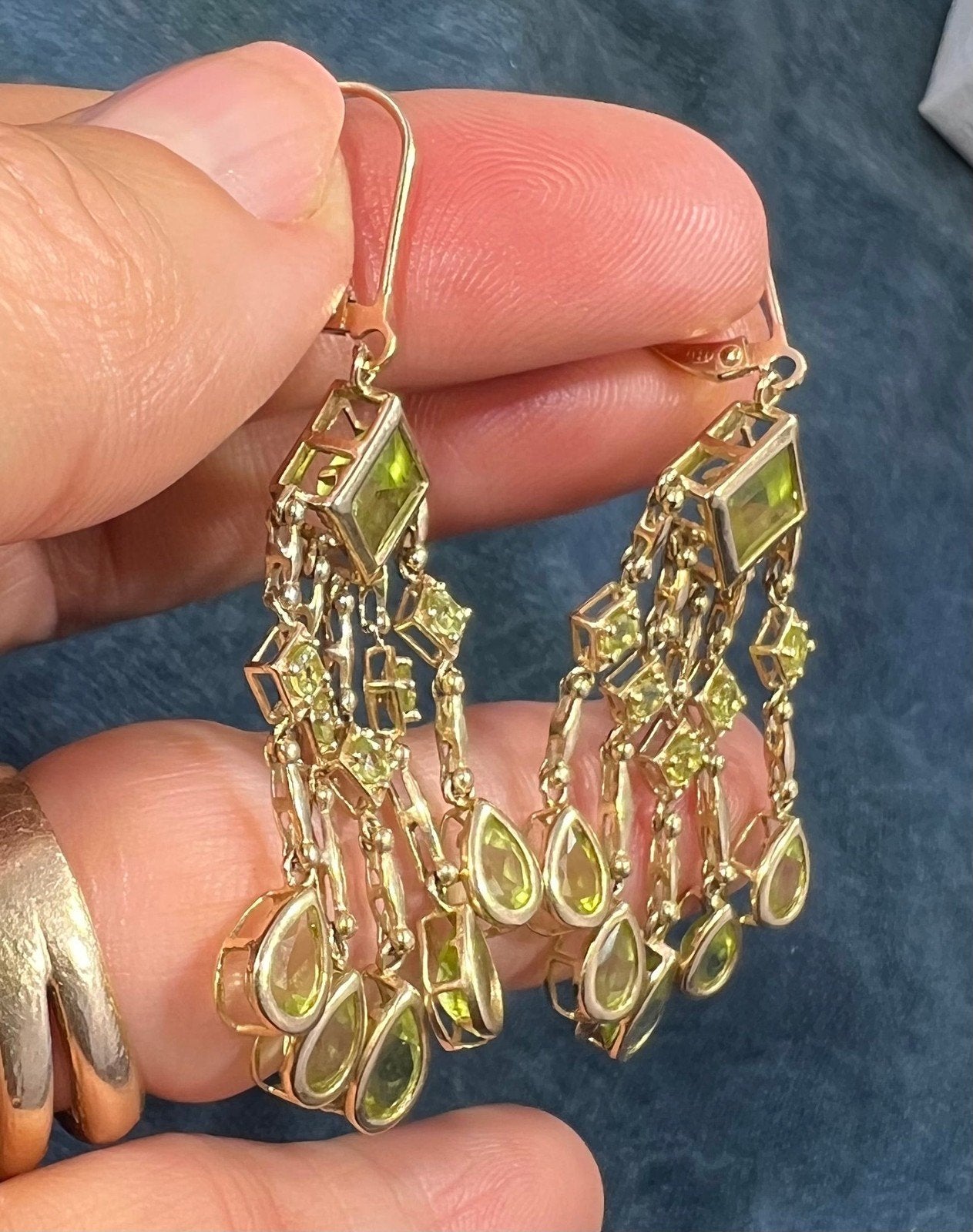 10k Yellow Gold Lime Peridot Teardrop Chandelier Leverback Earrings. 2" + 7.7g