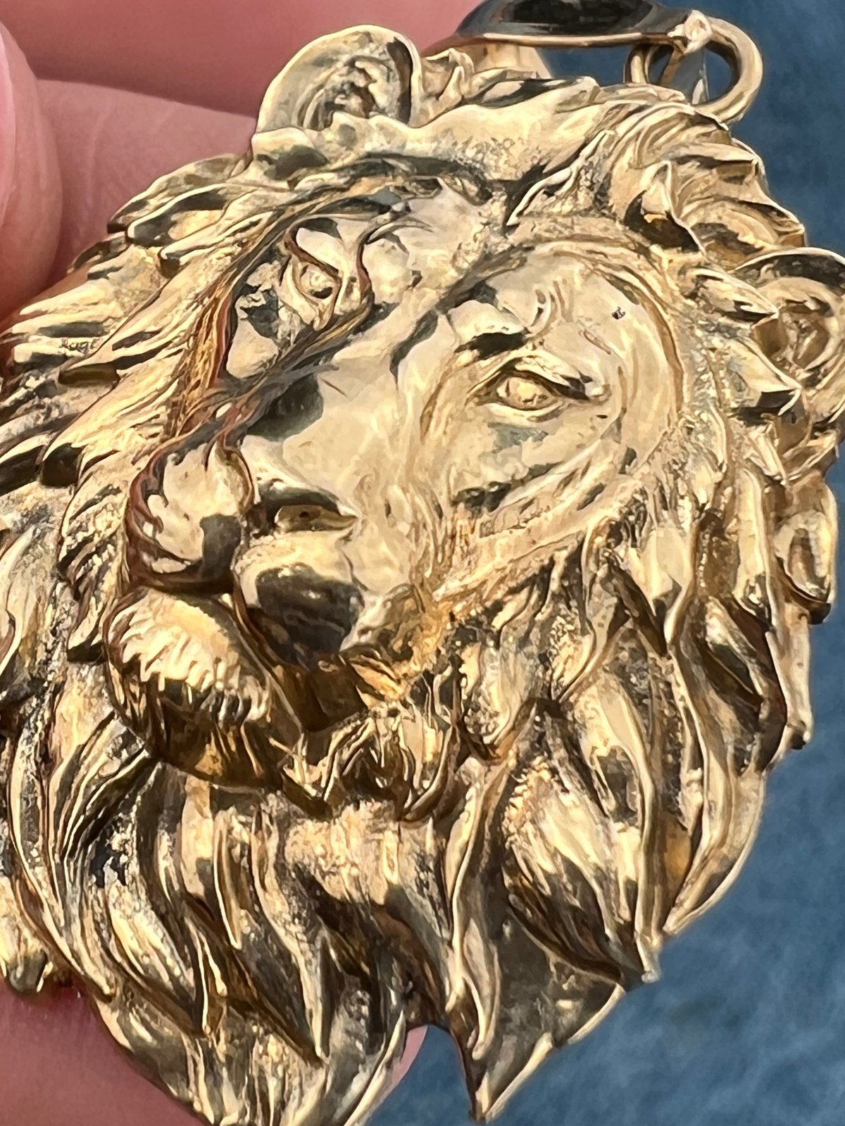 10k Yellow Gold Lion's Head Pendant. Large 1.5"