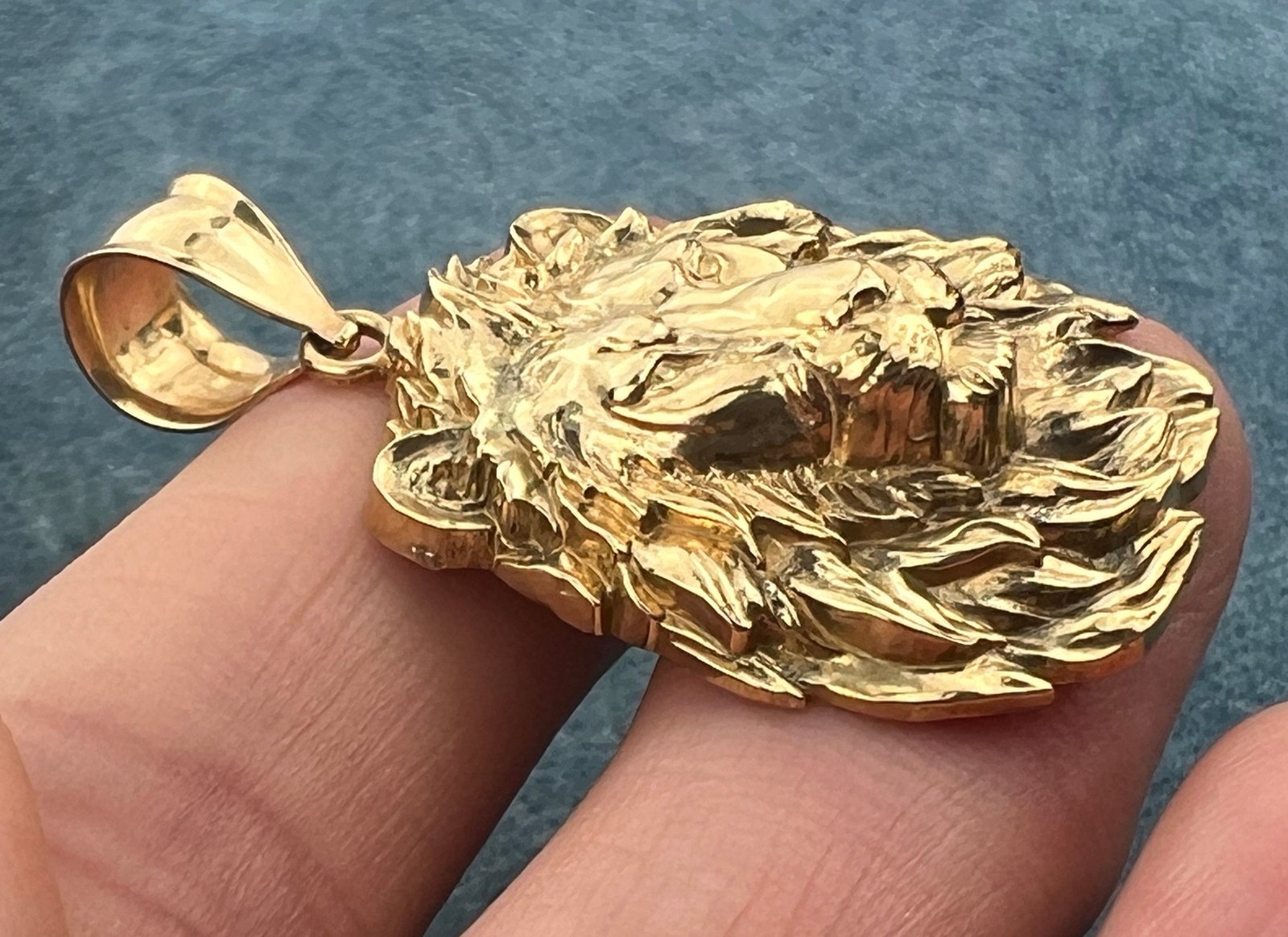 10k Yellow Gold Lion's Head Pendant. Large 1.5"