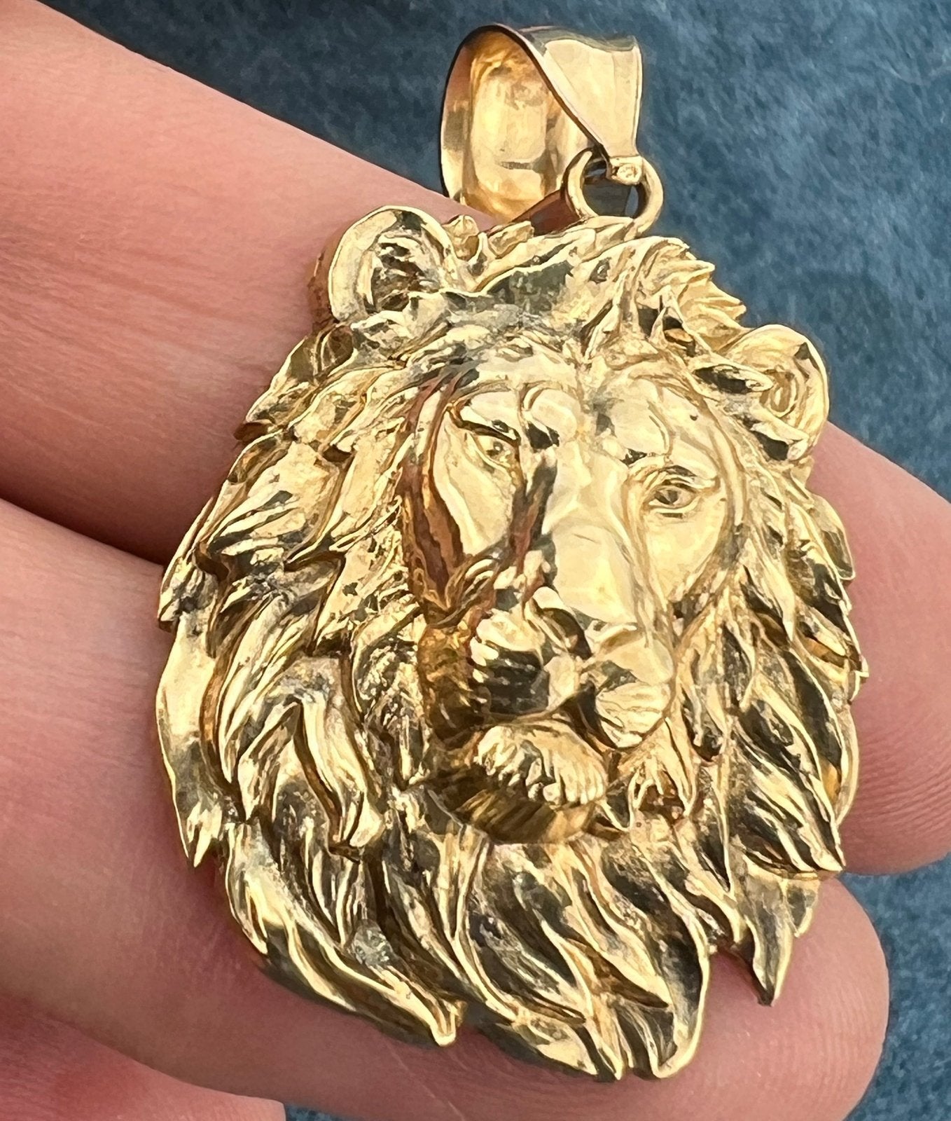 10k Yellow Gold Lion's Head Pendant. Large 1.5"