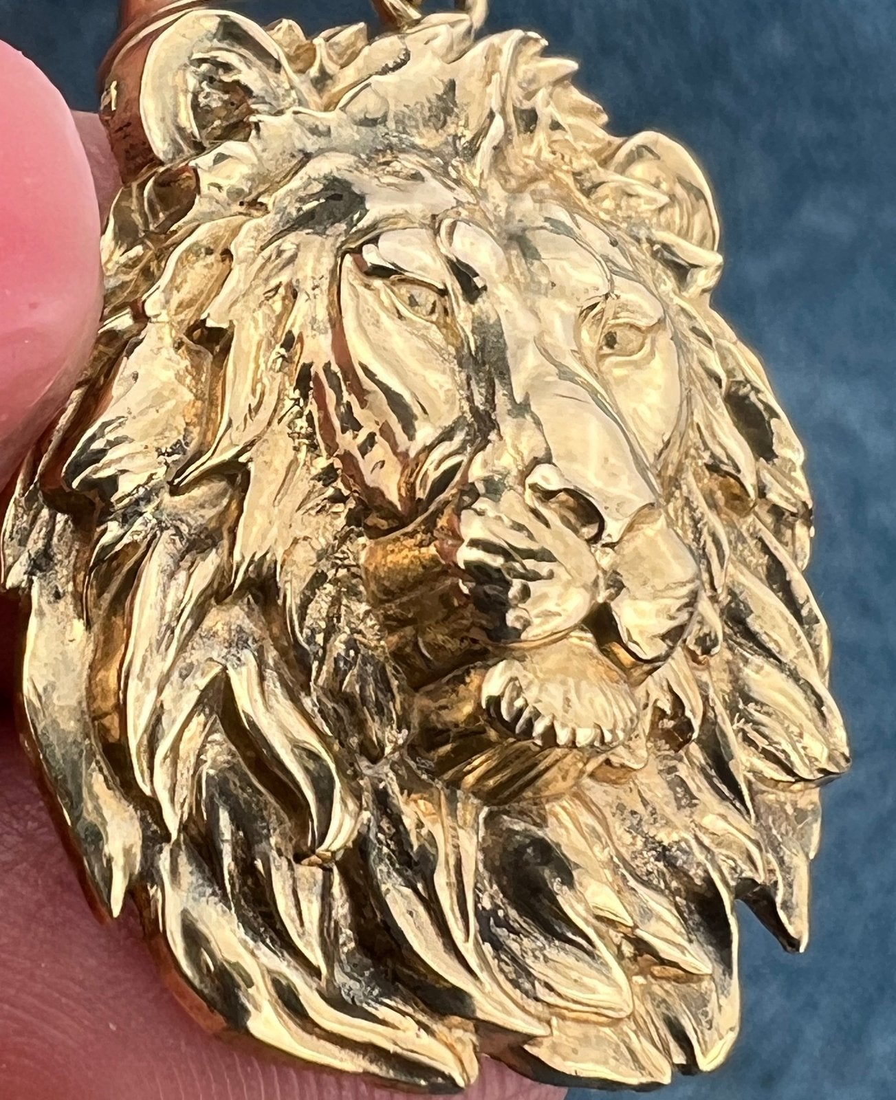 10k Yellow Gold Lion's Head Pendant. Large 1.5"