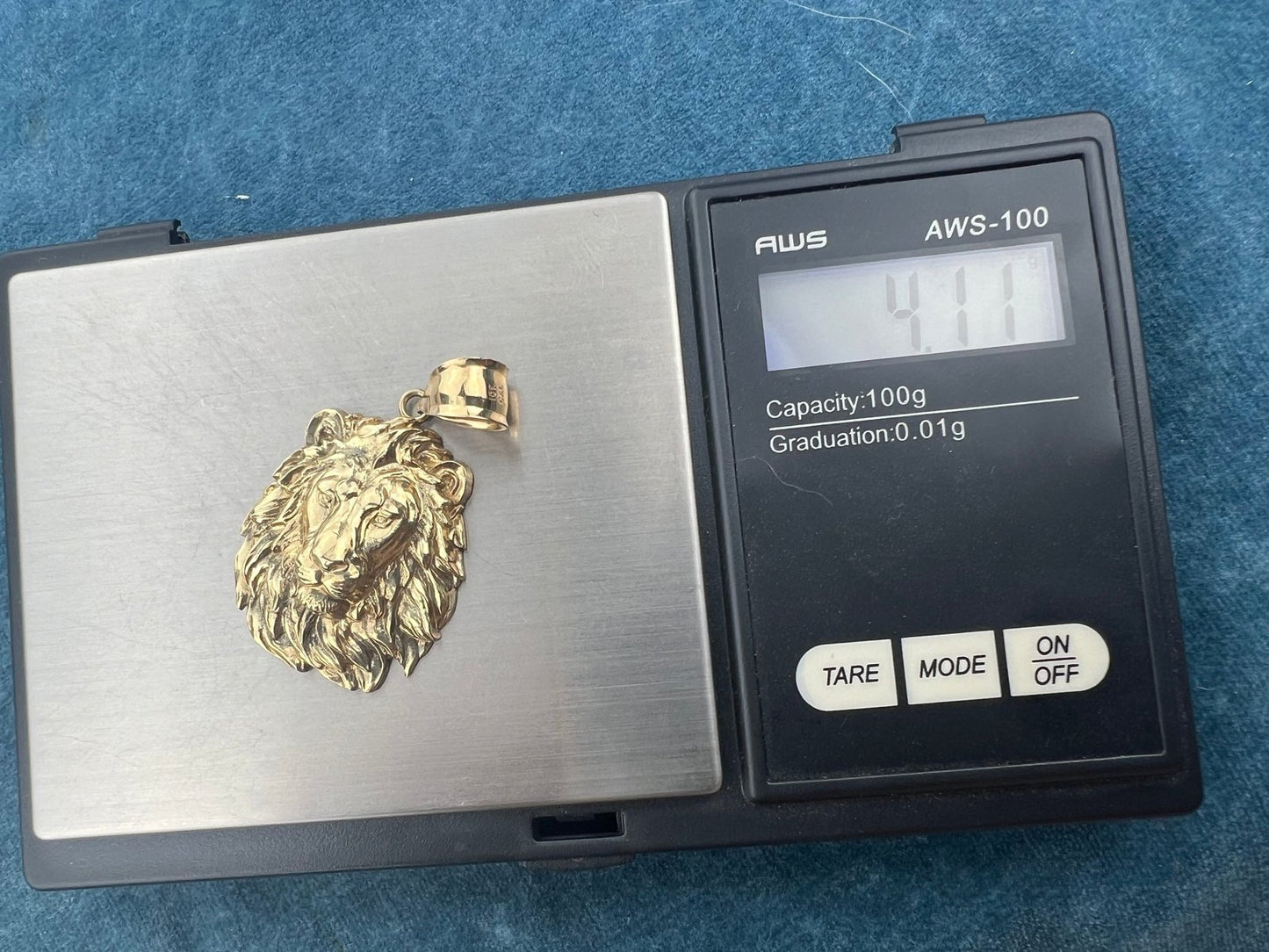 10k Yellow Gold Lion's Head Pendant. Large 1.5"