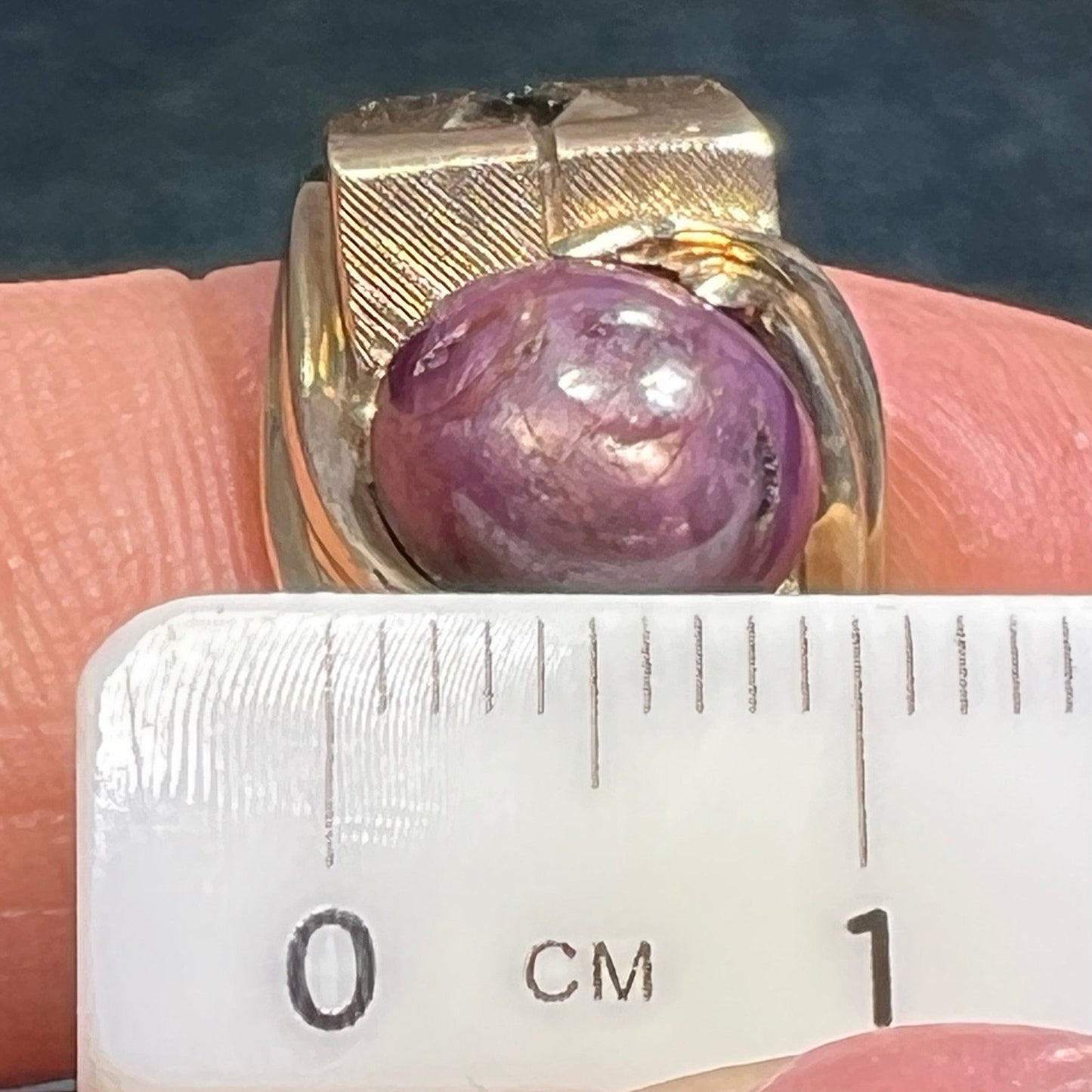 10k Yellow Gold Purple Star Sapphire Ruby Signet Ring. 9g *Video*