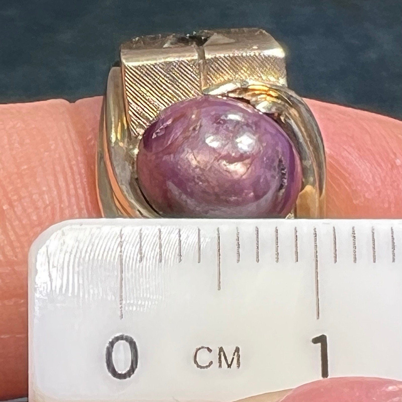 10k Yellow Gold Purple Star Sapphire Ruby Signet Ring. 9g *Video*