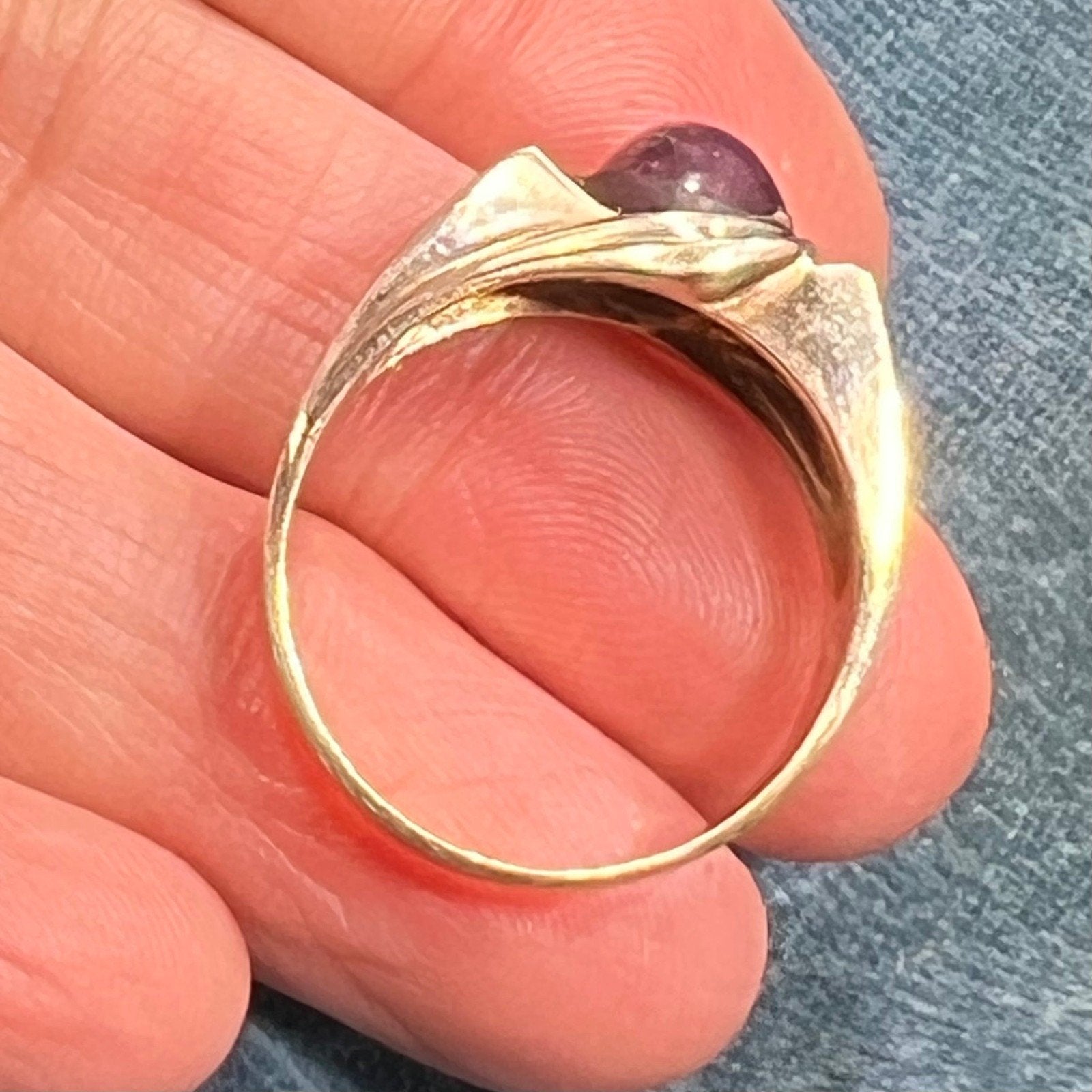 10k Yellow Gold Purple Star Sapphire Ruby Signet Ring. 9g *Video*