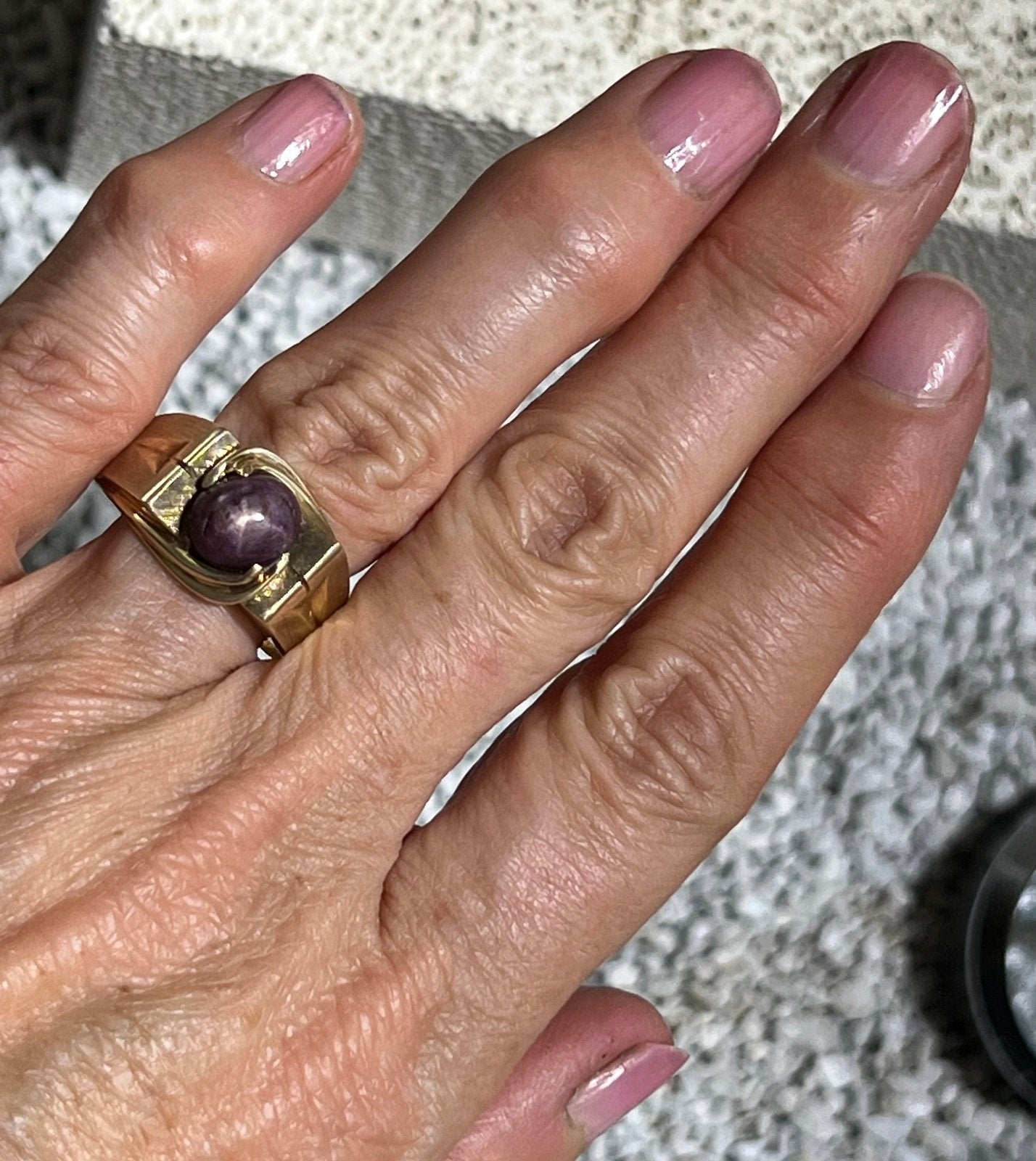 10k Yellow Gold Purple Star Sapphire Ruby Signet Ring. 9g *Video*