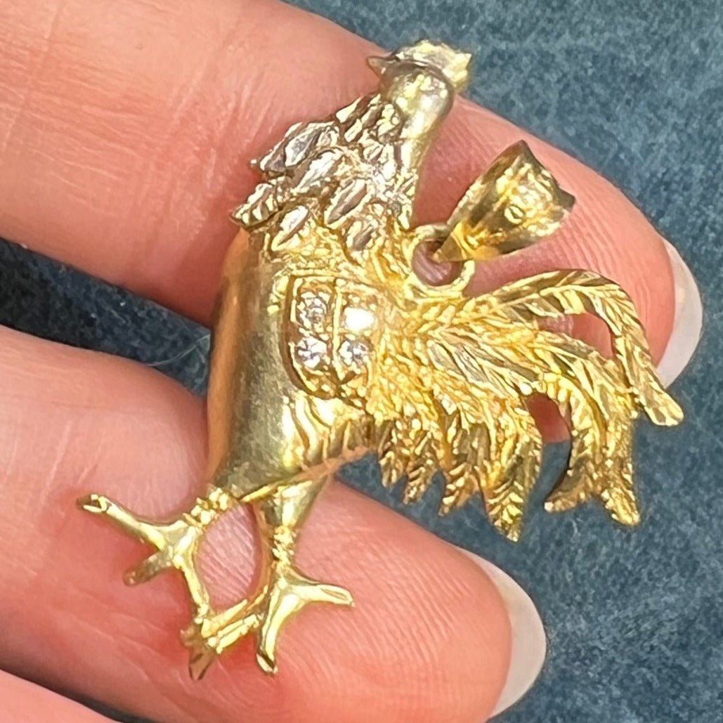 10k Yellow Gold Rooster Game Cock Pendant. Diamond Wing. 1.5"