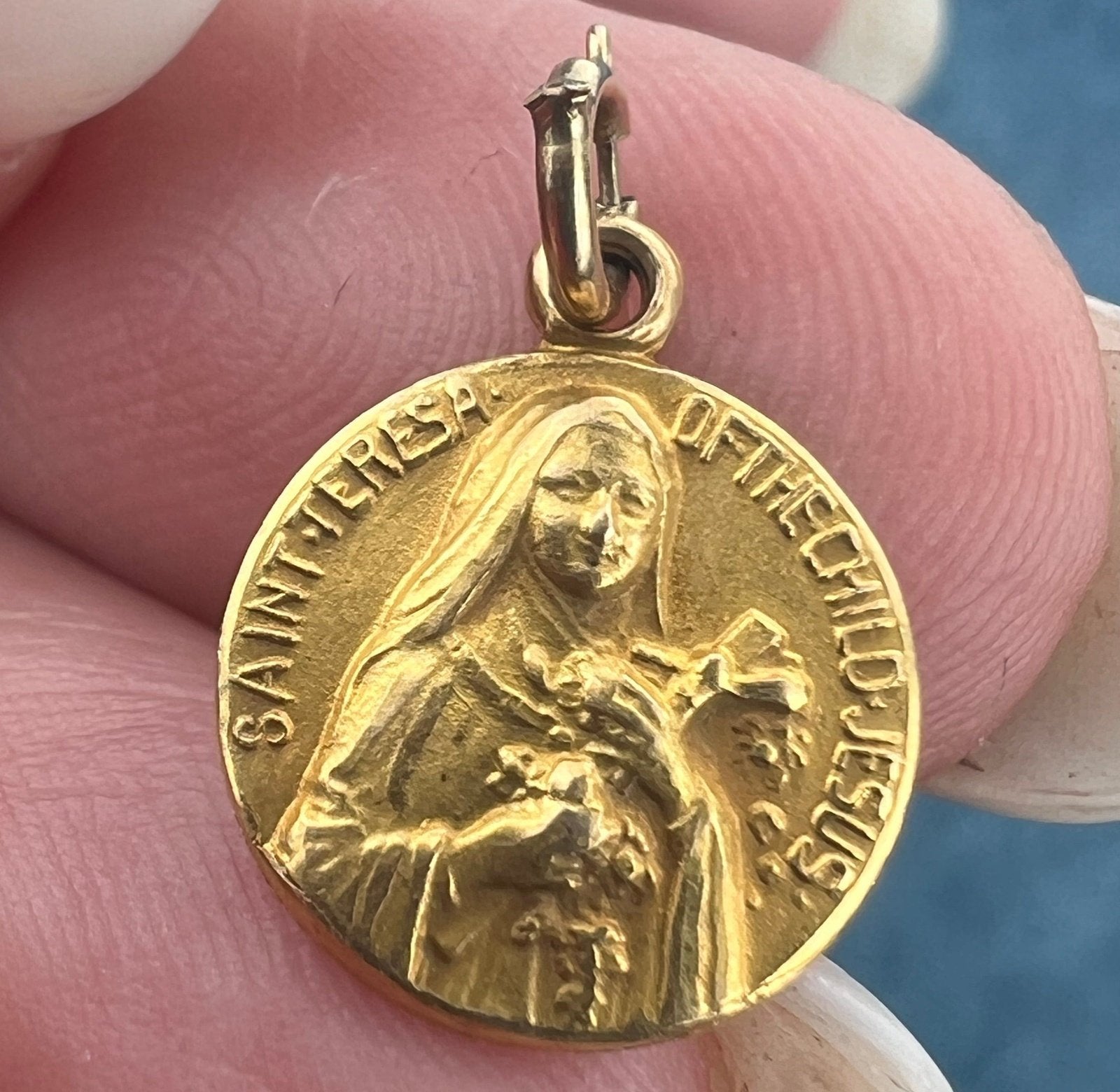 10k Yellow Gold Saint Teresa of the Child Jesus Charm Pendant. Small