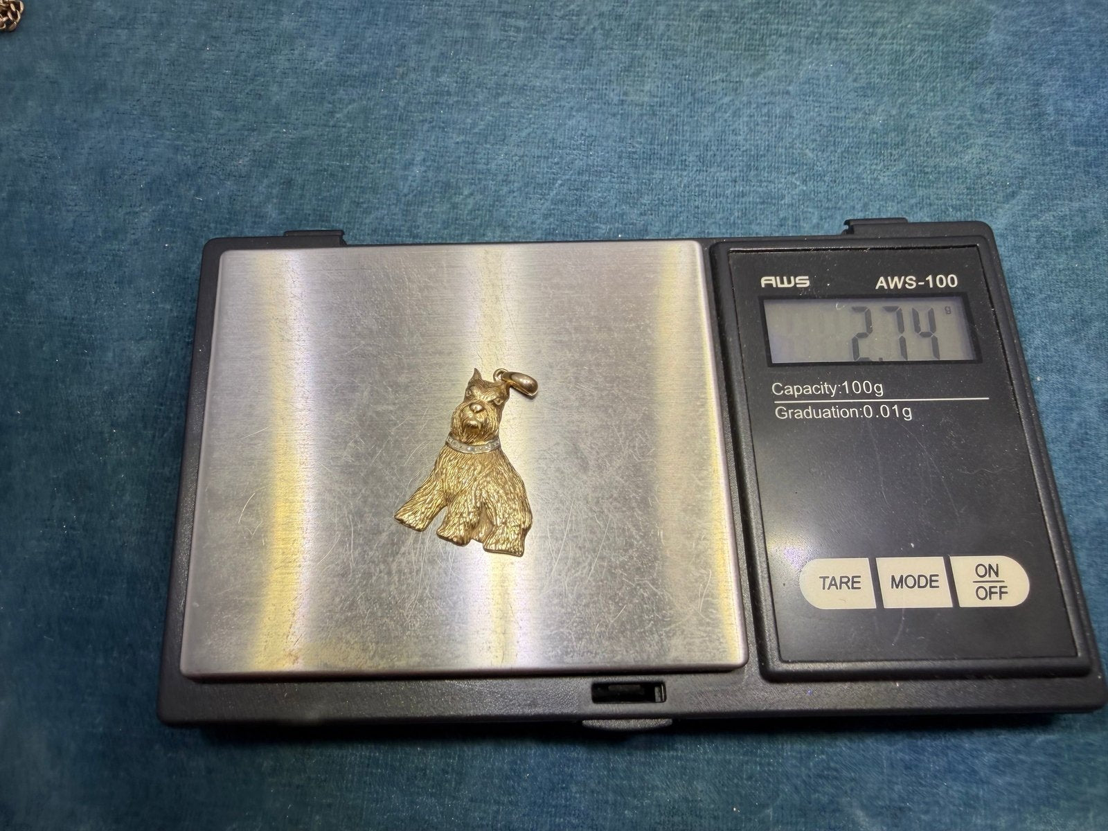 10k Yellow Gold Schnauzer Terrier Dog Pendant w Diamond Collar