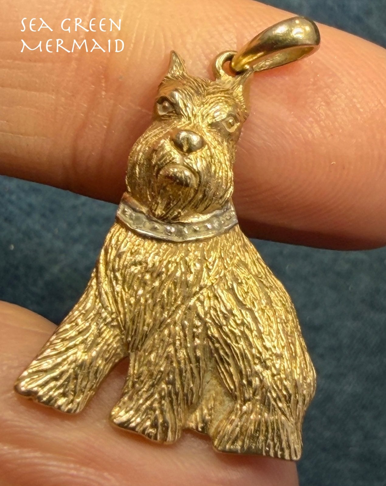 10k Yellow Gold Schnauzer Terrier Dog Pendant w Diamond Collar
