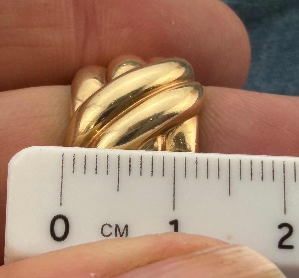 10k Yellow Gold Wide Band Ring. Stacked Love Knot Design. 12mm