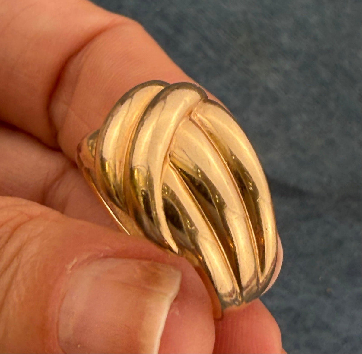 10k Yellow Gold Wide Band Ring. Stacked Love Knot Design. 12mm