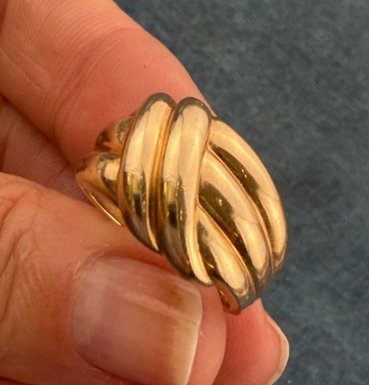 10k Yellow Gold Wide Band Ring. Stacked Love Knot Design. 12mm