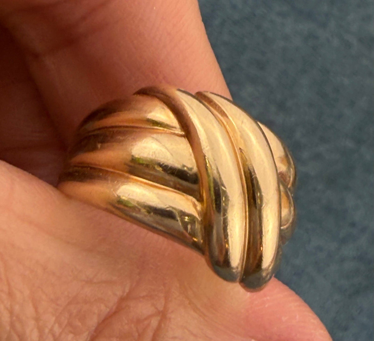 10k Yellow Gold Wide Band Ring. Stacked Love Knot Design. 12mm