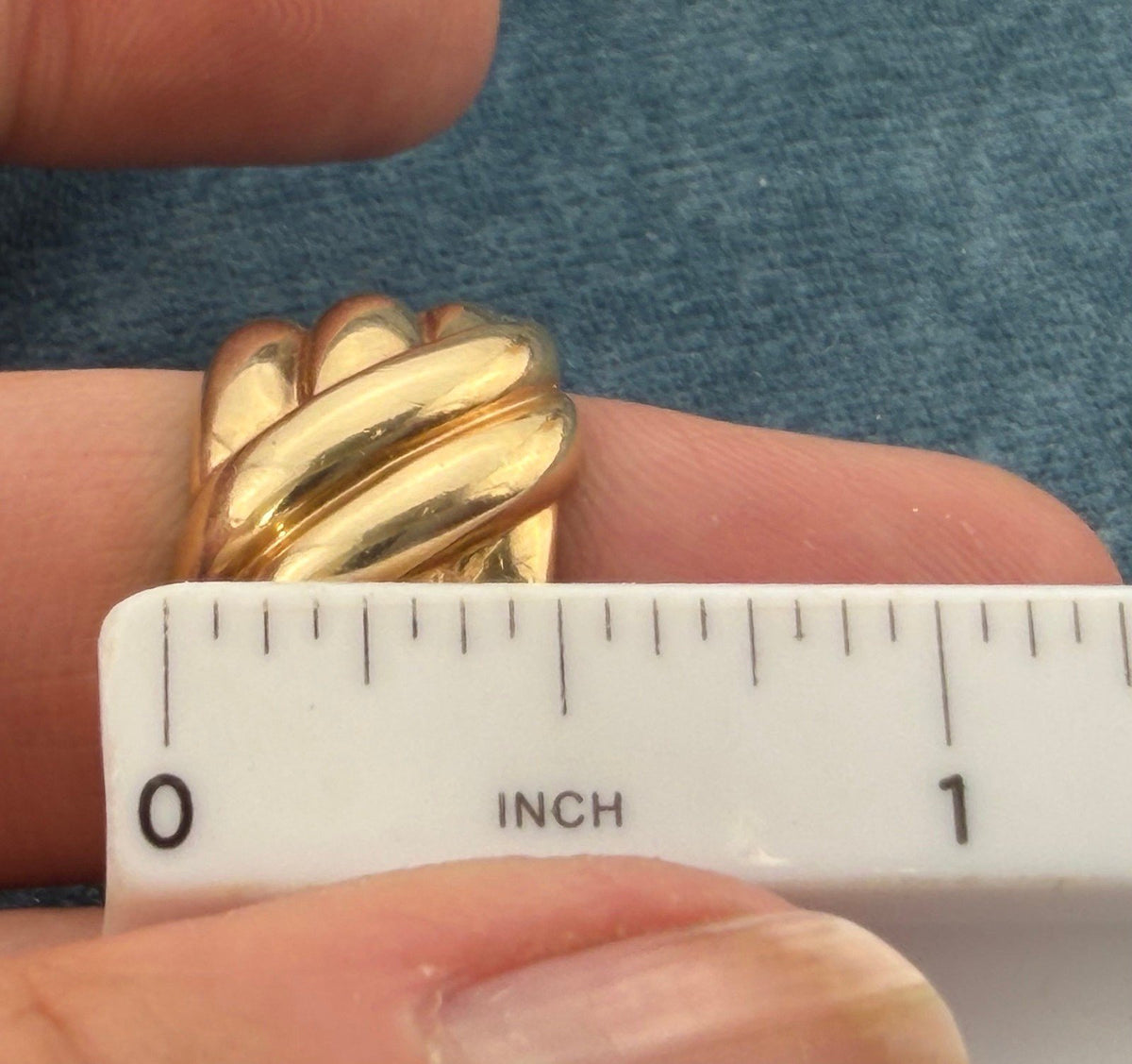 10k Yellow Gold Wide Band Ring. Stacked Love Knot Design. 12mm