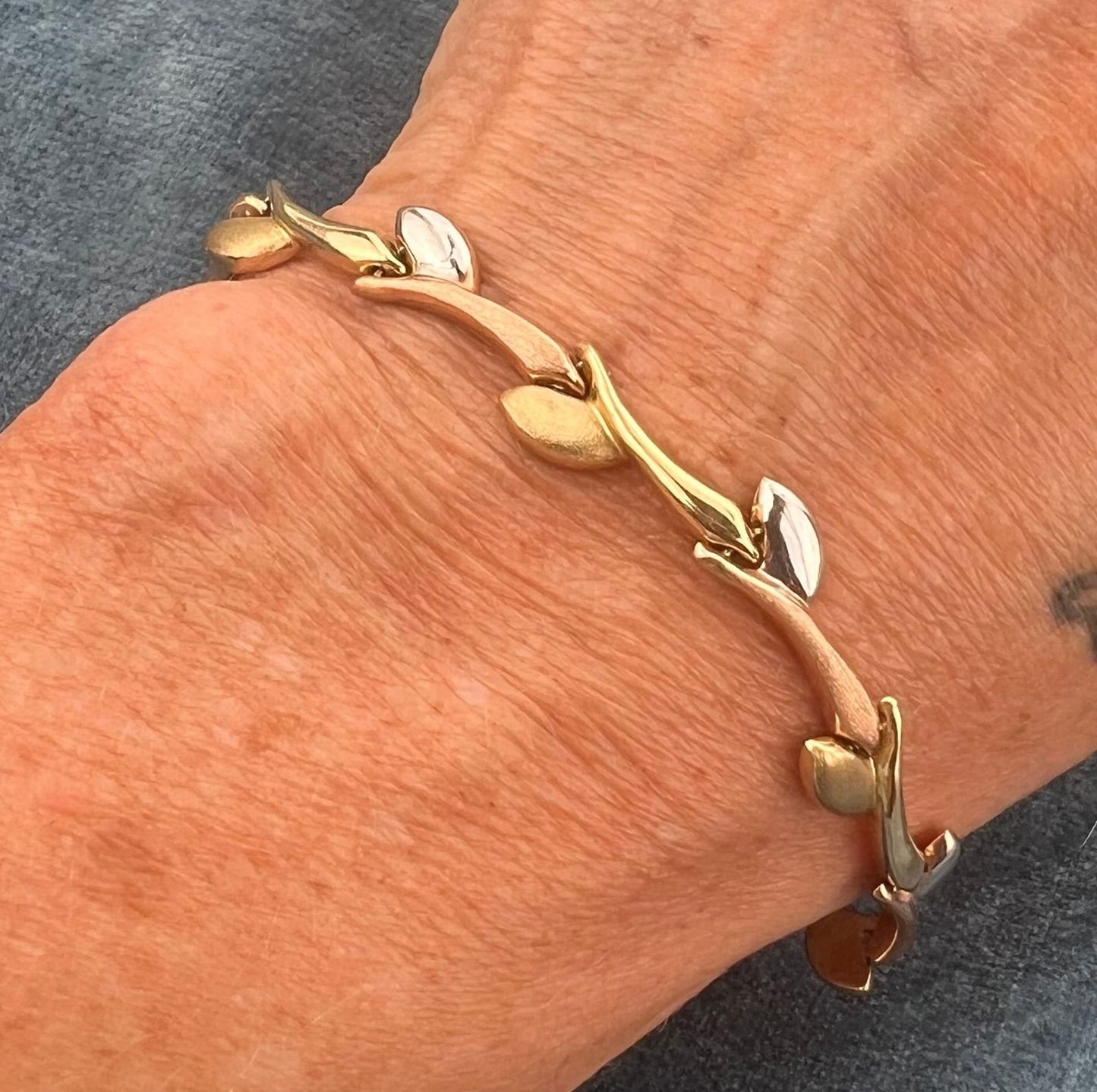 10k Yellow White + Rose Tri Color Gold Vine Leaf Link Bracelet