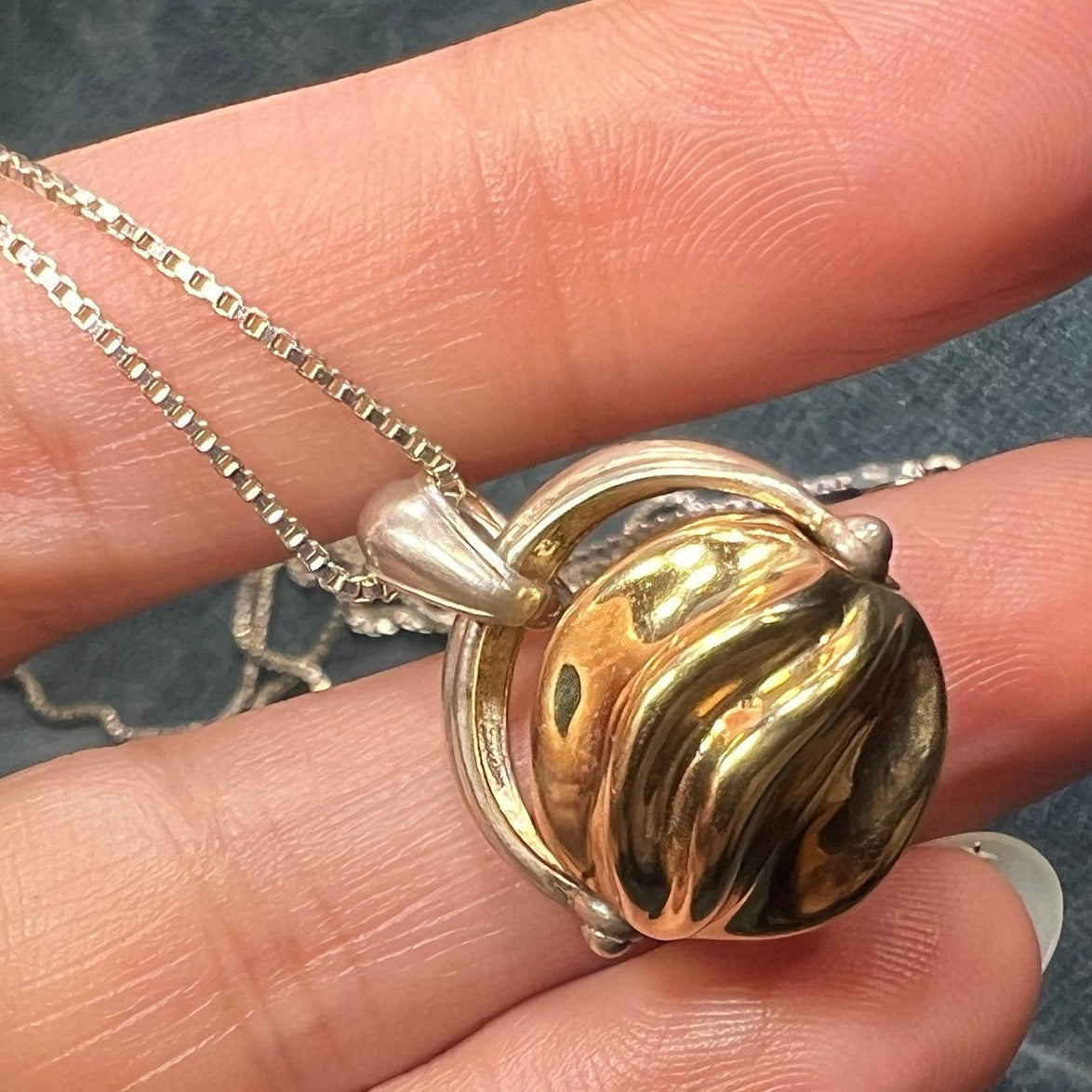 14k 2-Tone Gold Spinning Orb Ball Fidget Pendant. Free 925 Chain! *VIDEO*