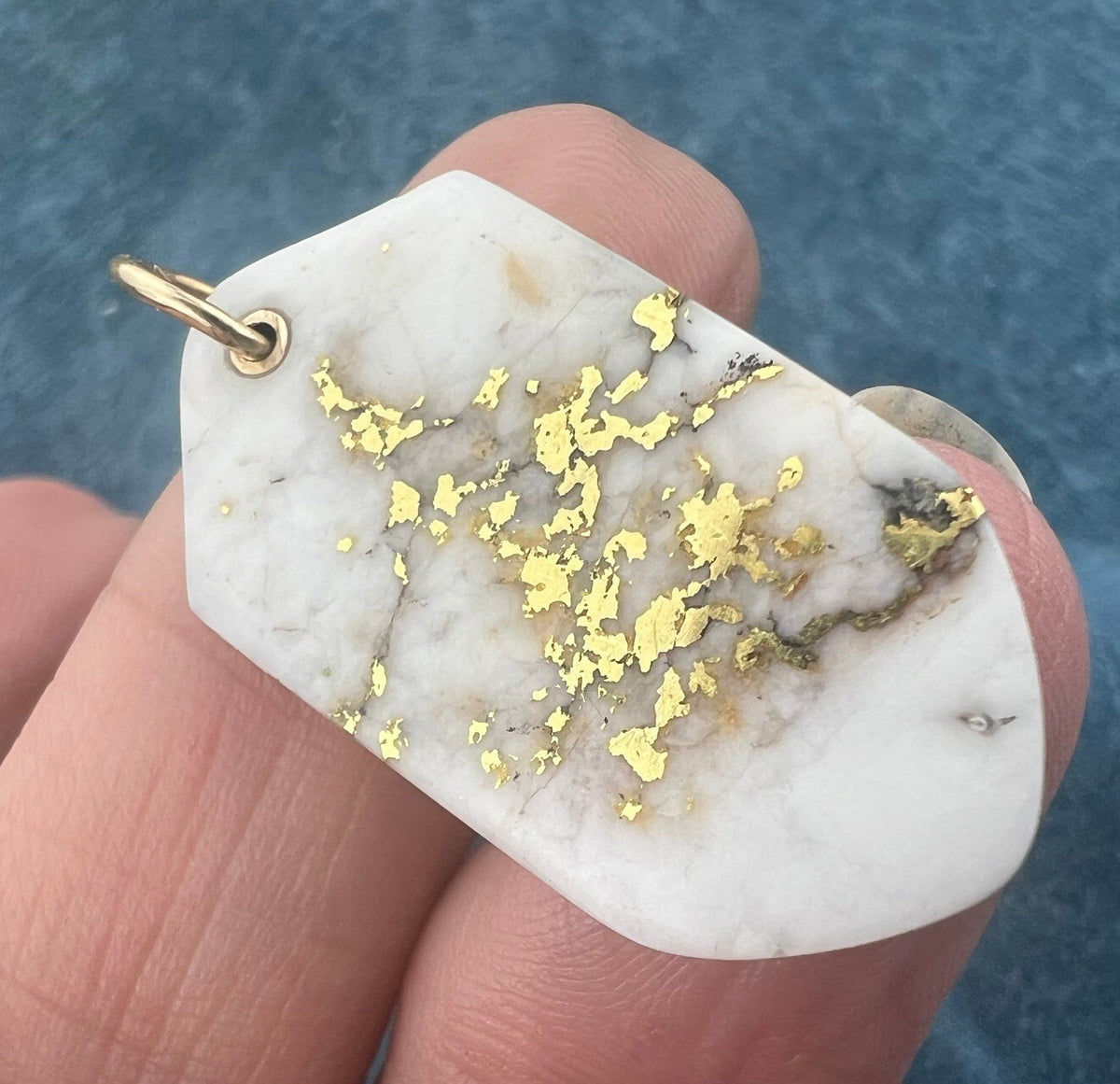 14k Alaskan Gold in Quartz Shield Shape Pendant. 2-Sided 1.5"