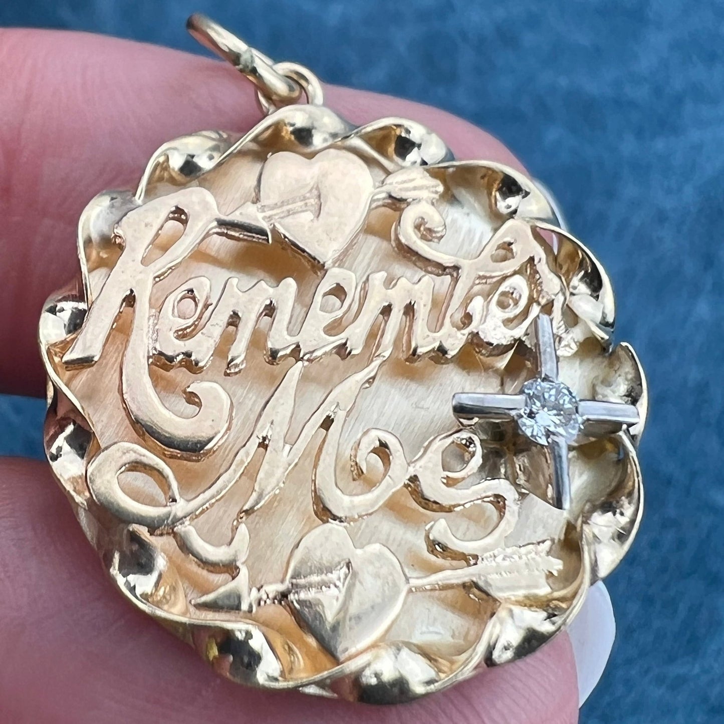 14k Gold 1" Medallion Pendant w Diamond. "Remember Me"