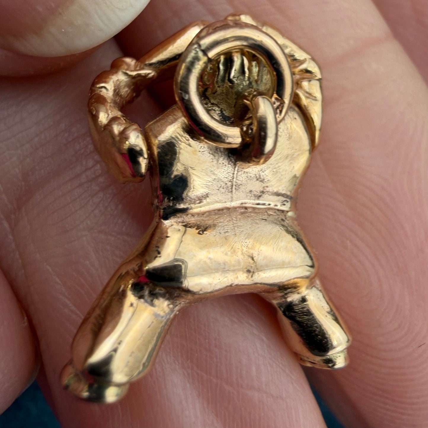 14k Gold '40s BARTENDER w MARTINI Shaker Pendant. Kinetic 4.6g *Video*