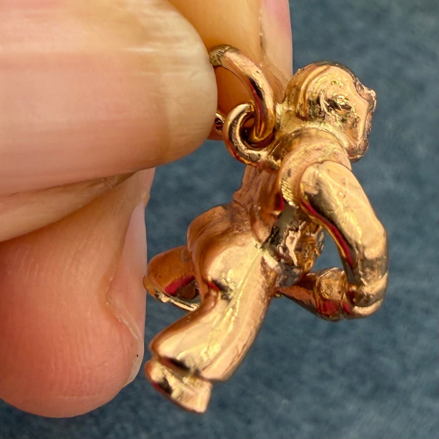 14k Gold '40s BARTENDER w MARTINI Shaker Pendant. Kinetic 4.6g *Video*