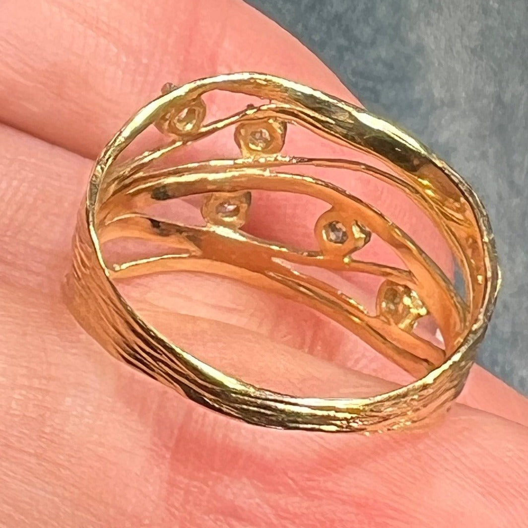 14k Gold 7 Band Wavy Stacked Ring w 5 Diamonds. 1/2" Wide